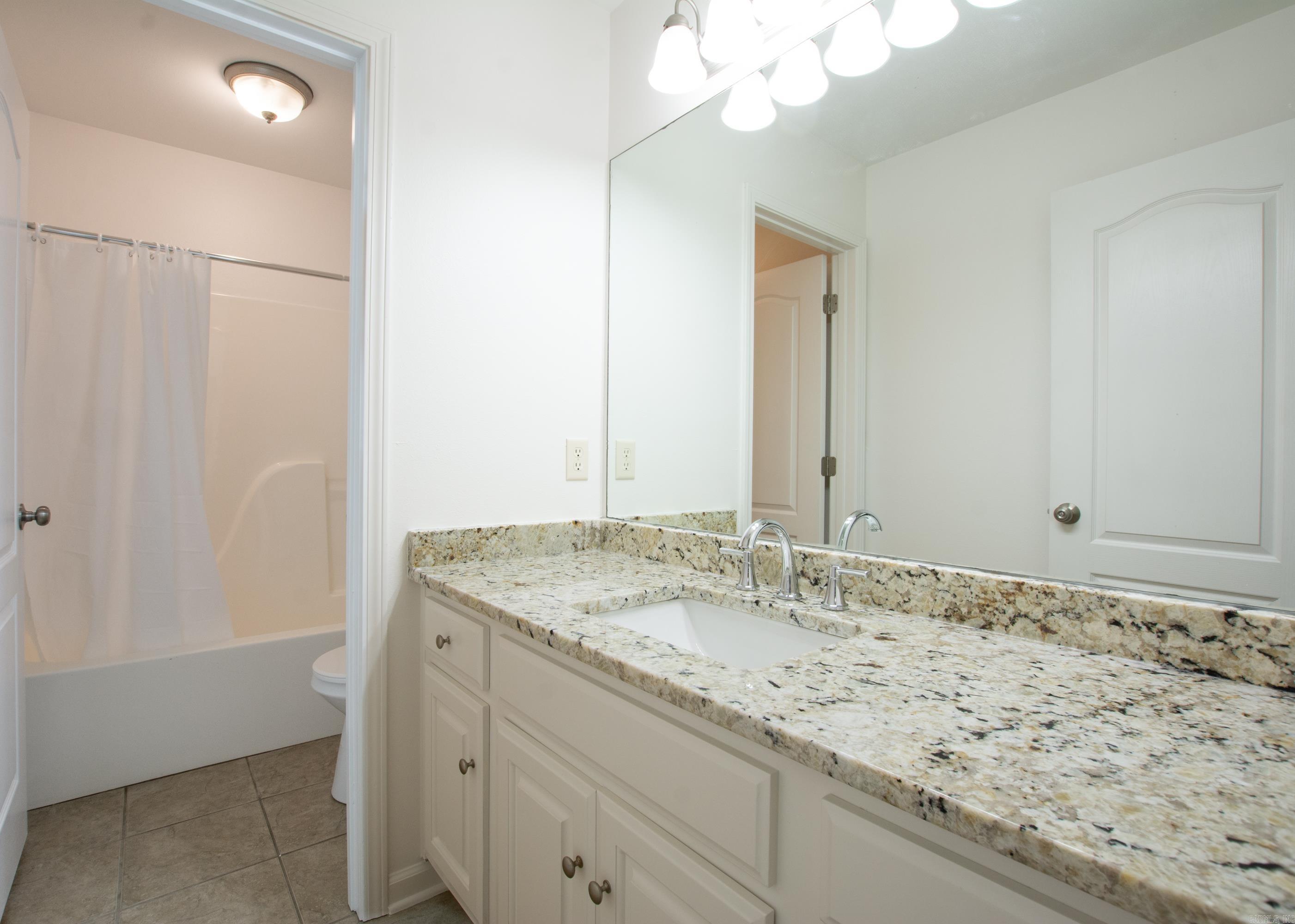 CARRIAGE COURT L - Residential