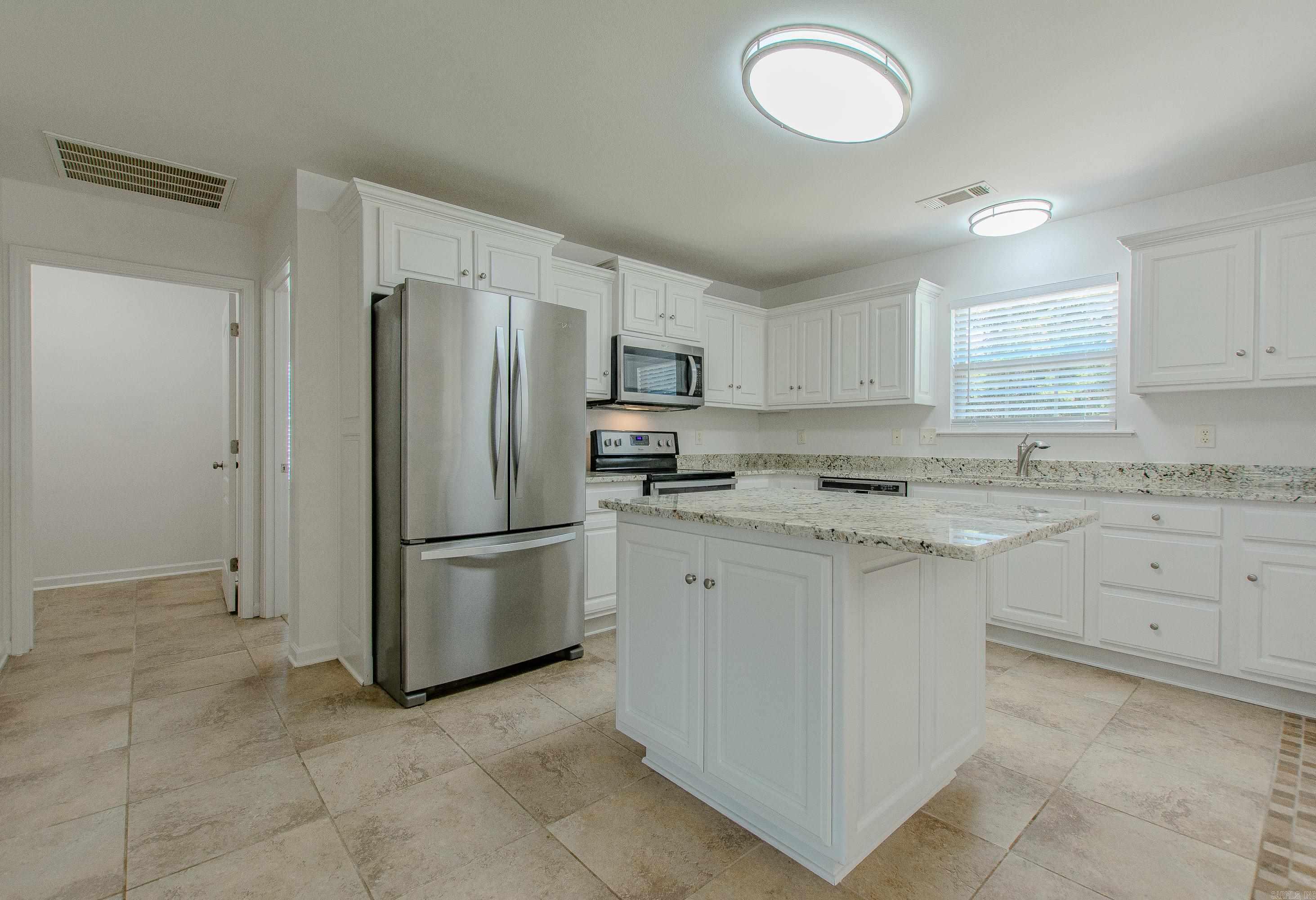 CARRIAGE COURT L - Residential