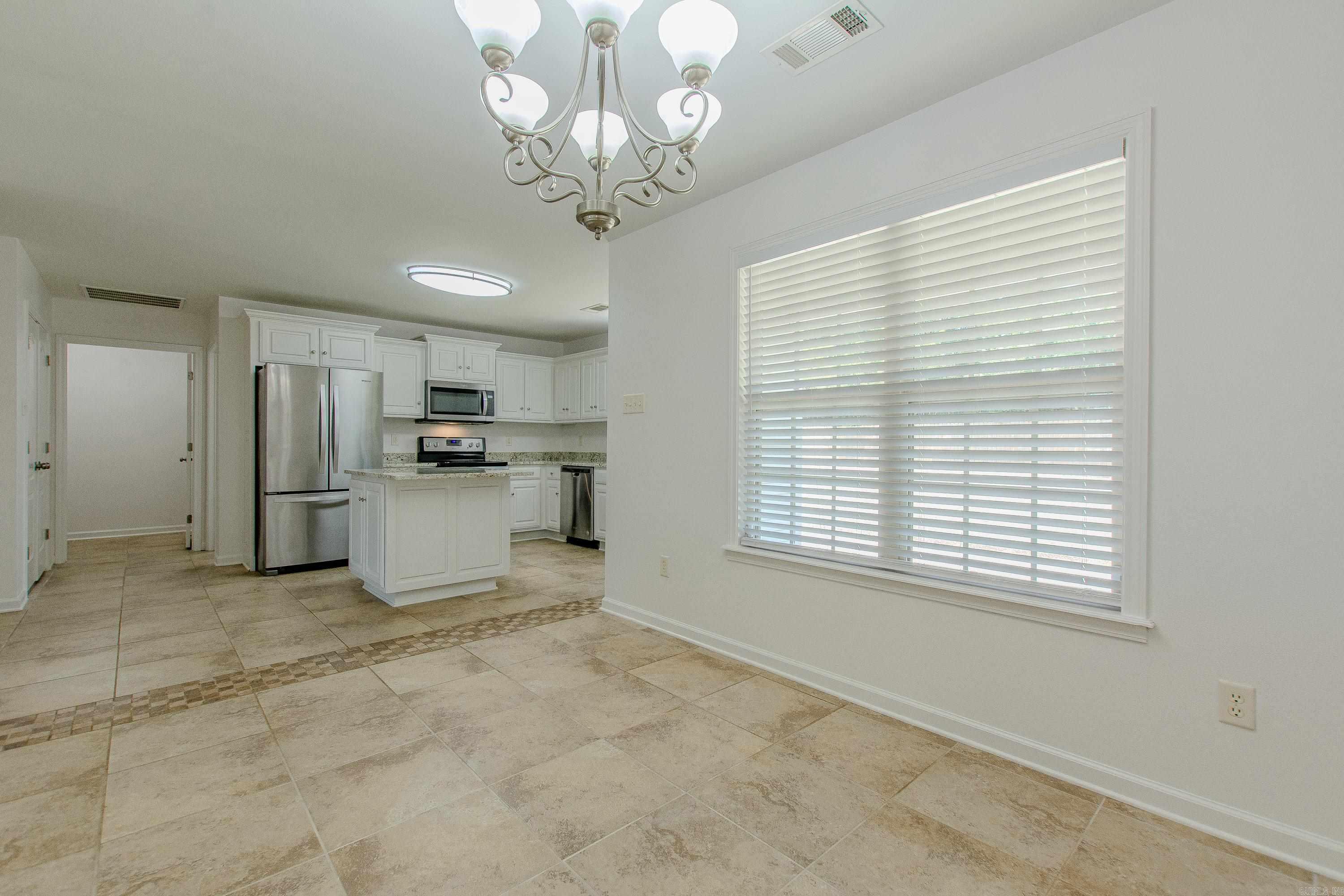 CARRIAGE COURT L - Residential