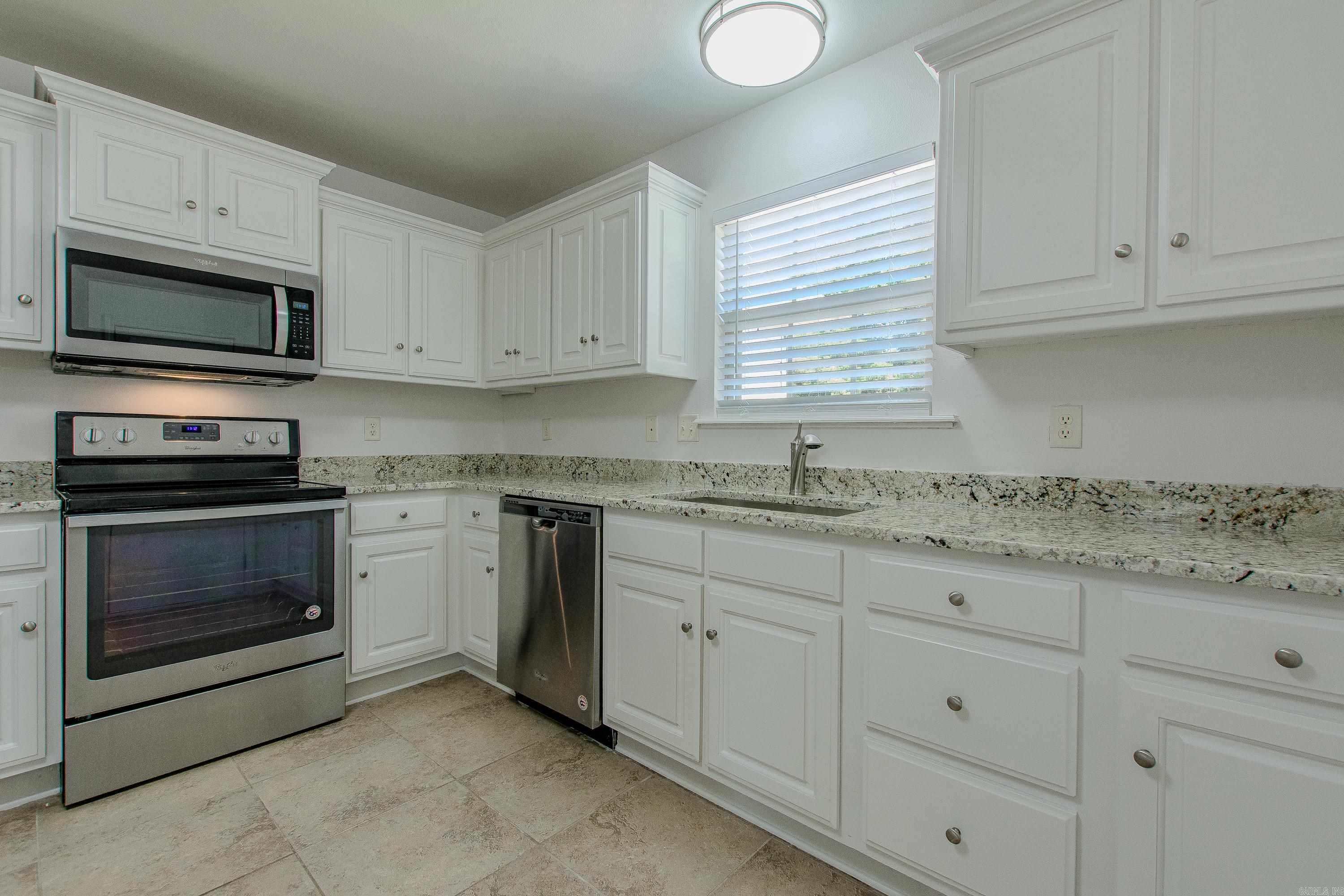 CARRIAGE COURT L - Residential