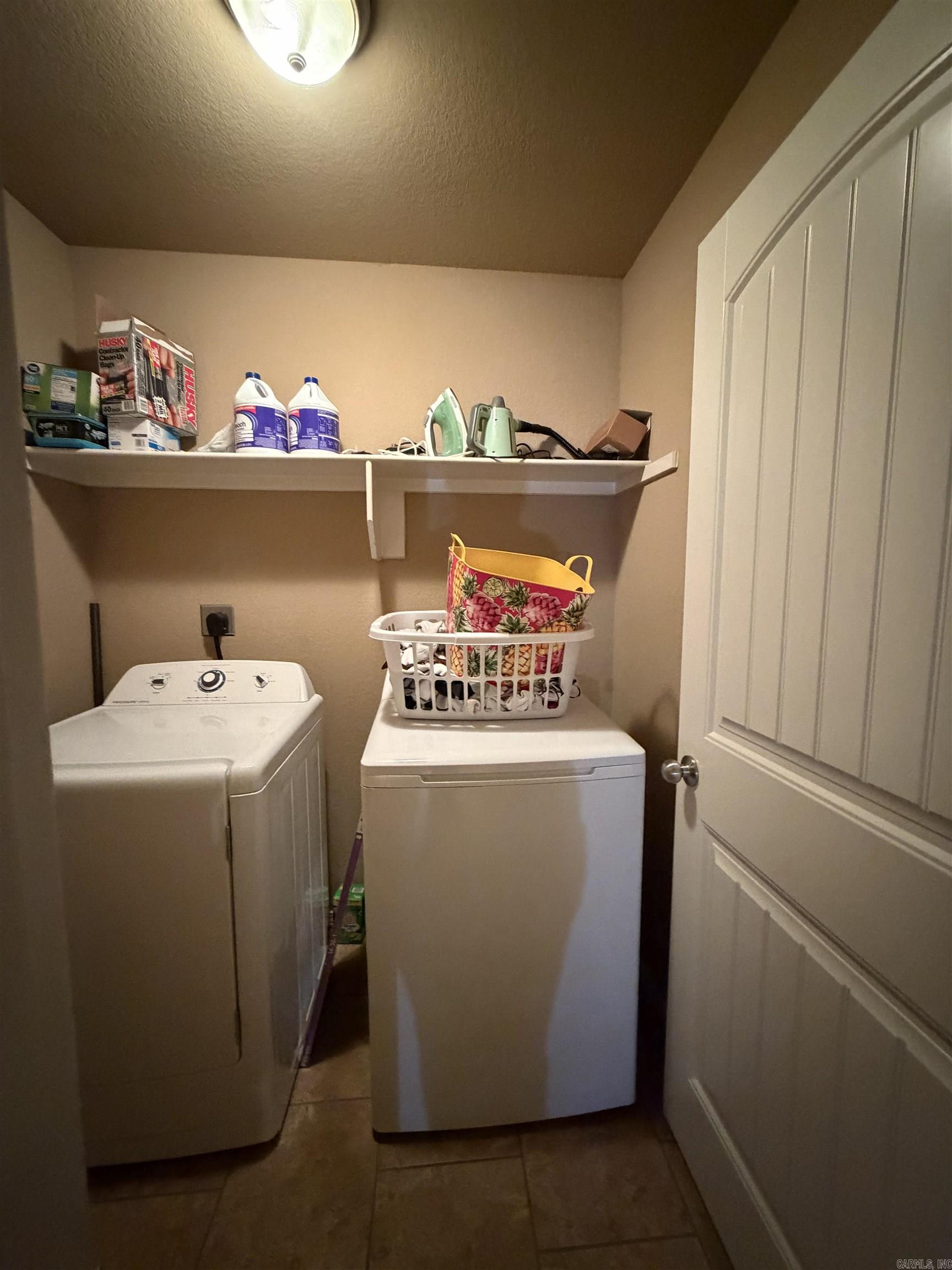 STONEHENGE PLACE - Residential