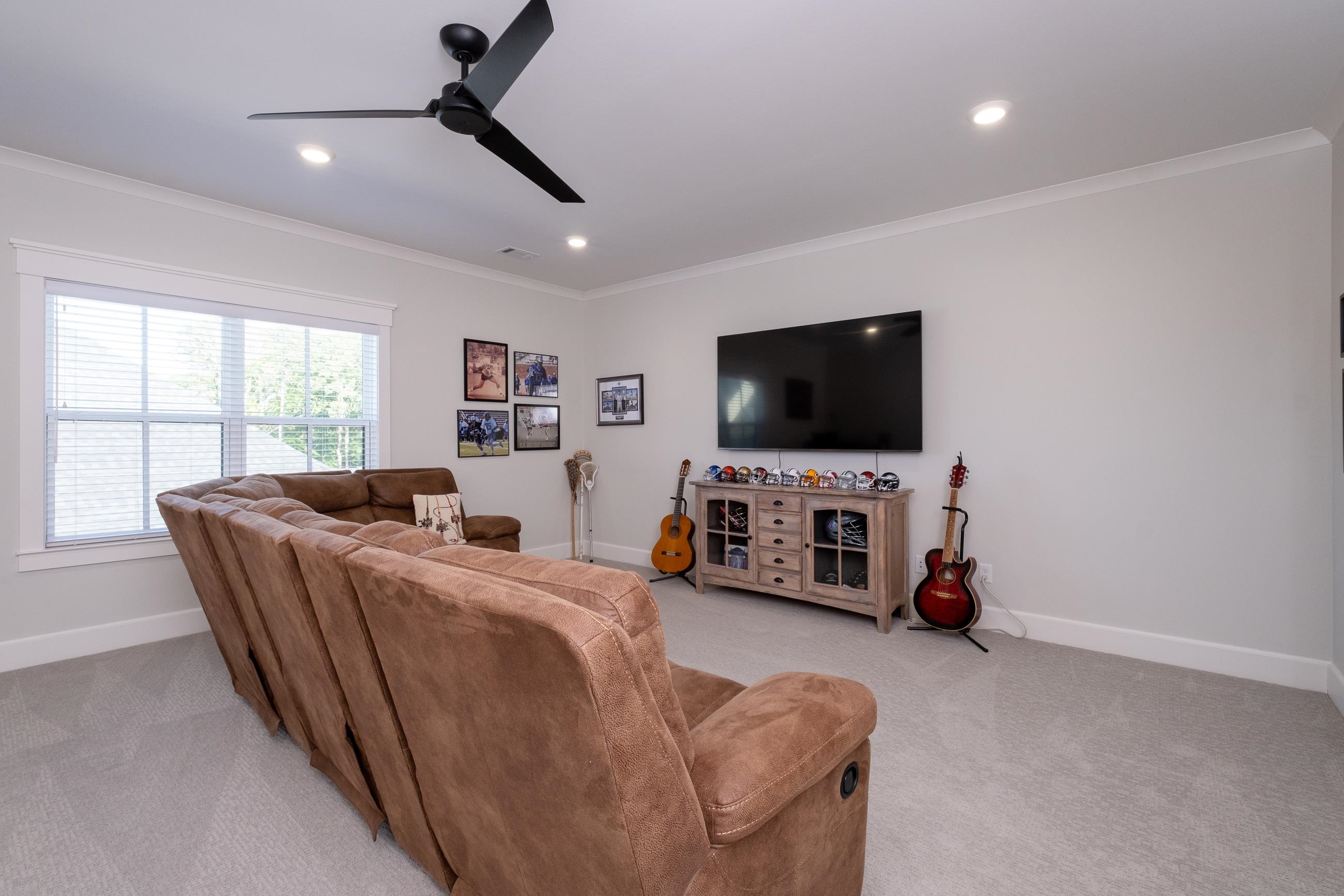 CHENAL VALLEY "FALSTONE COURT" - Residential