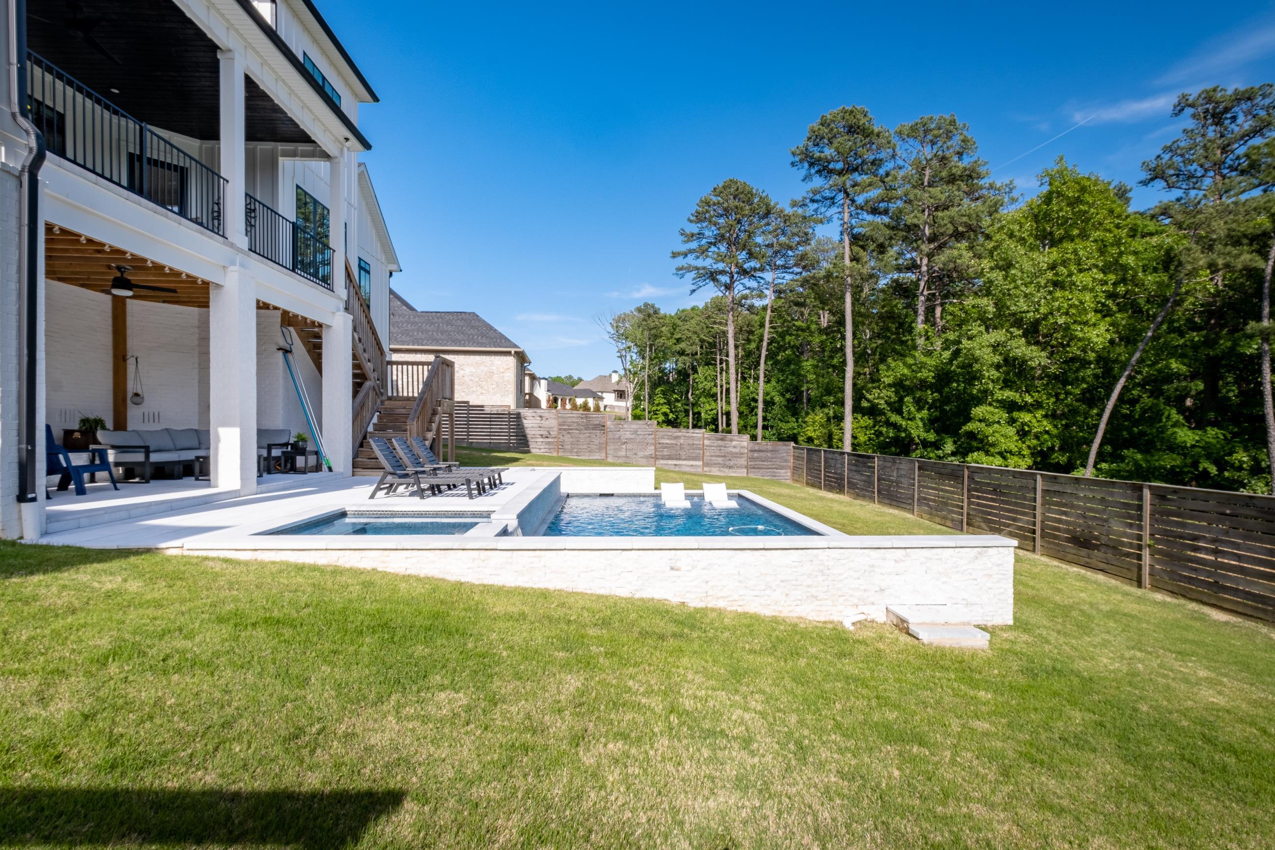 CHENAL VALLEY "FALSTONE COURT" - Residential