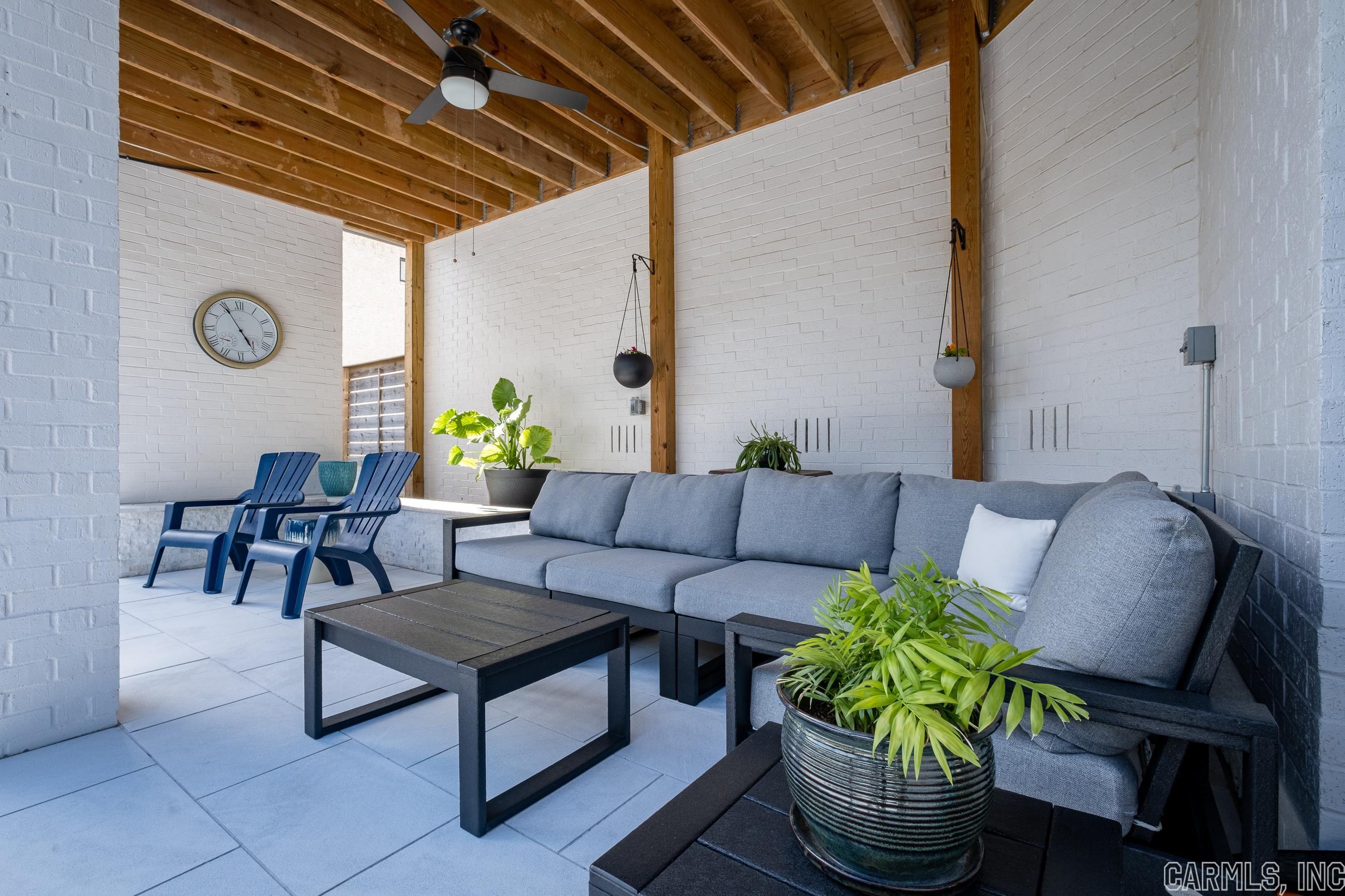 CHENAL VALLEY "FALSTONE COURT" - Residential