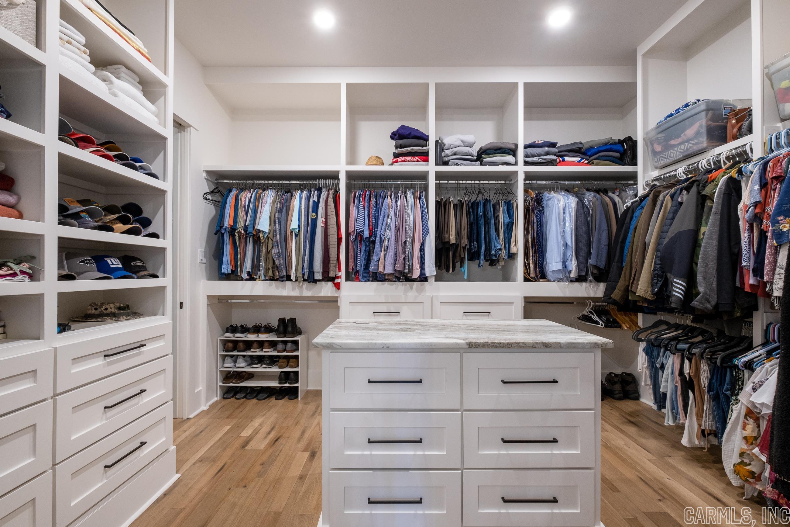 CHENAL VALLEY "FALSTONE COURT" - Residential