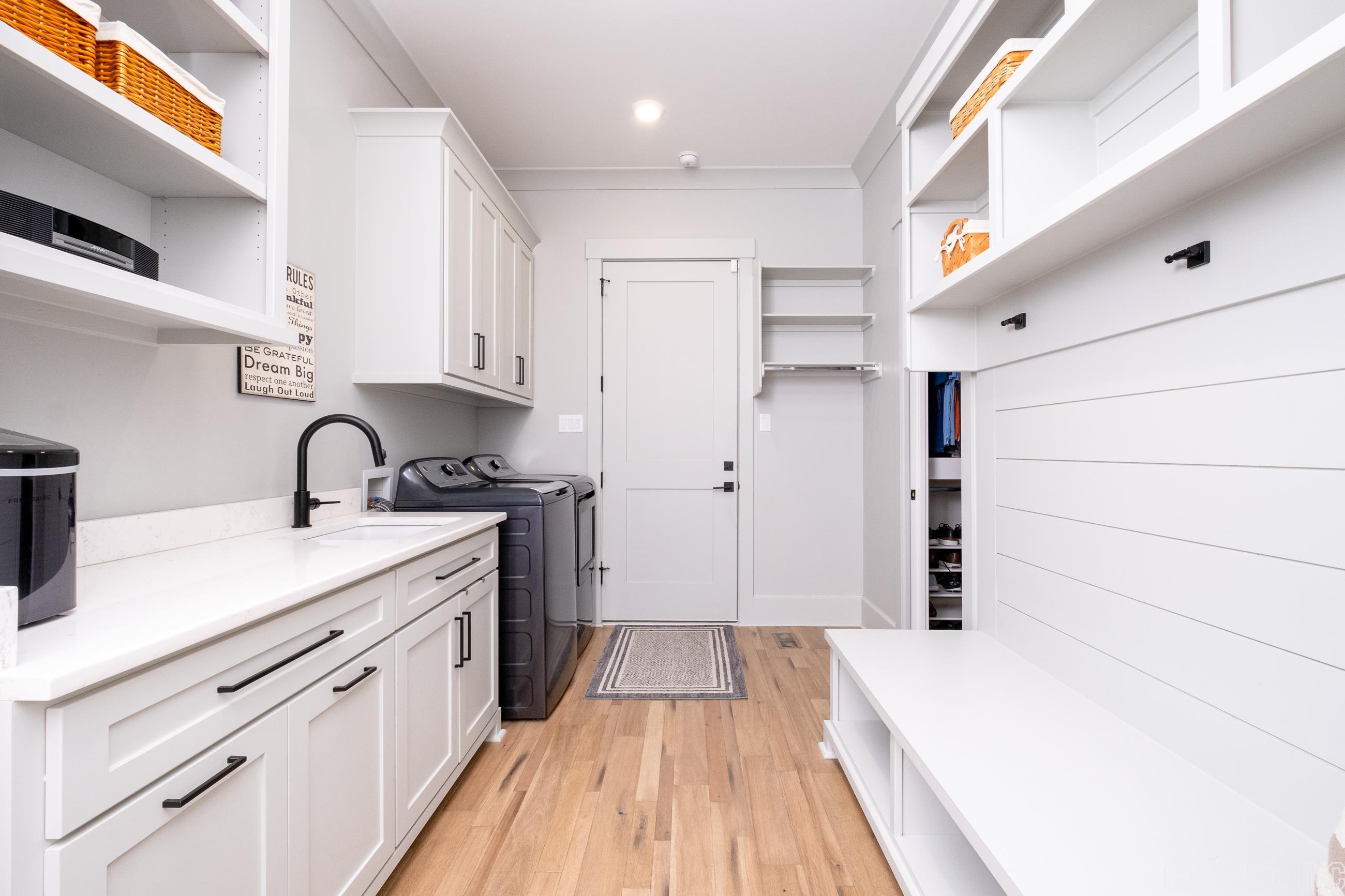 CHENAL VALLEY "FALSTONE COURT" - Residential