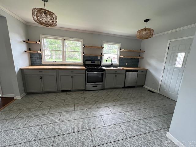 Rosa Smith - Residential