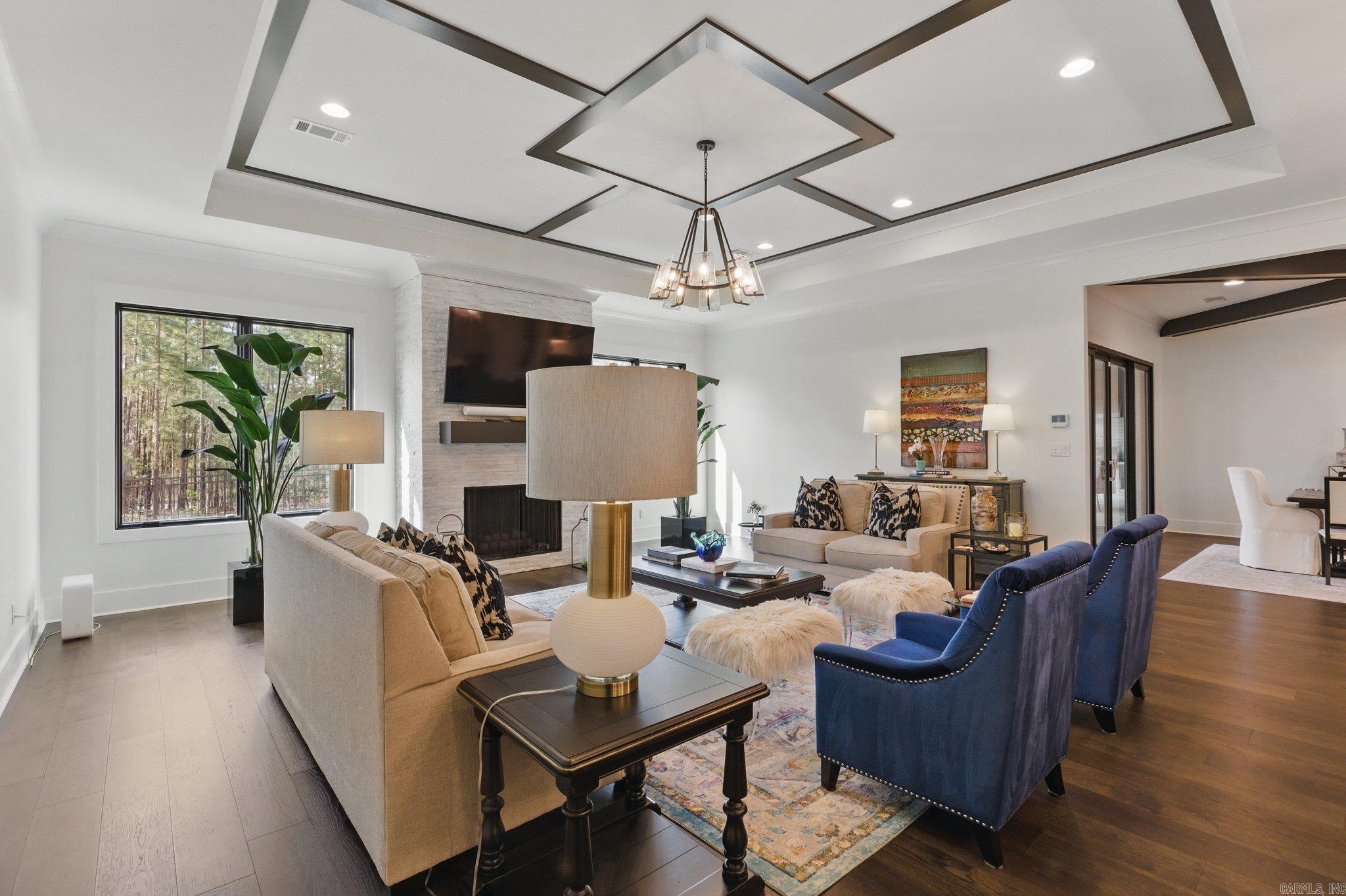 CHENAL VALLEY HALLEN COURT - Residential