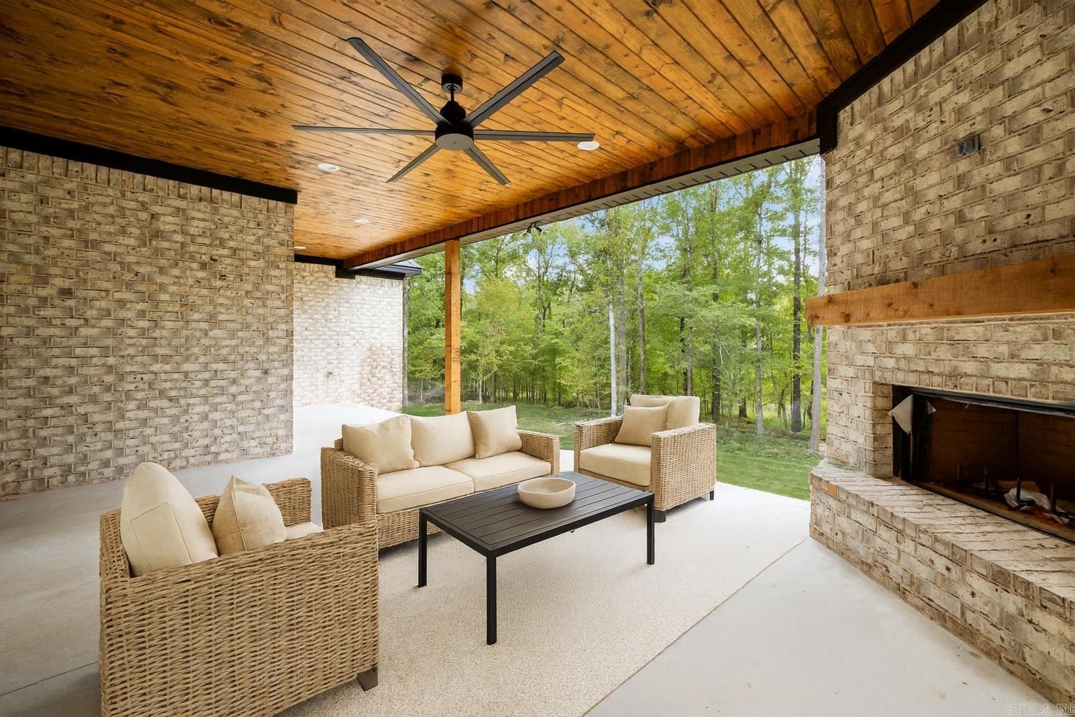 BIG ROCK ESTATES - Residential