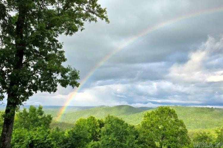 COUNTRY HILLS ESTATE - Residential