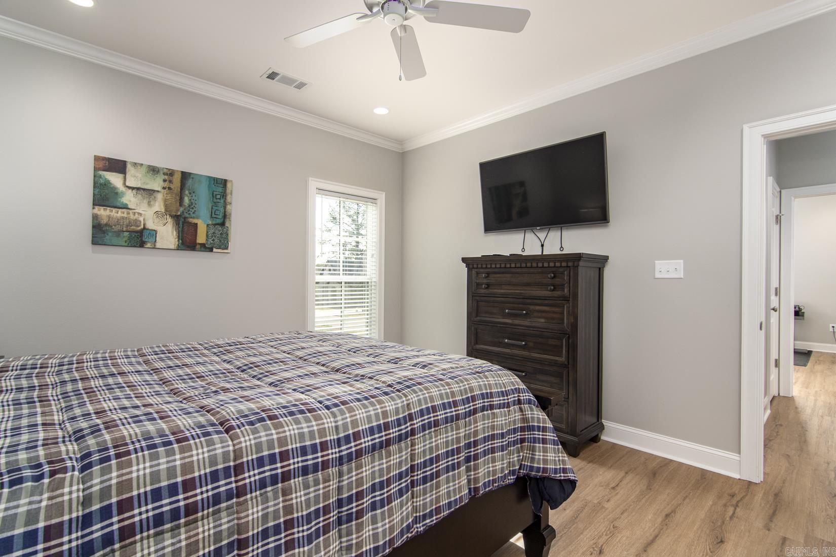 EDGEWOOD PARK - Residential