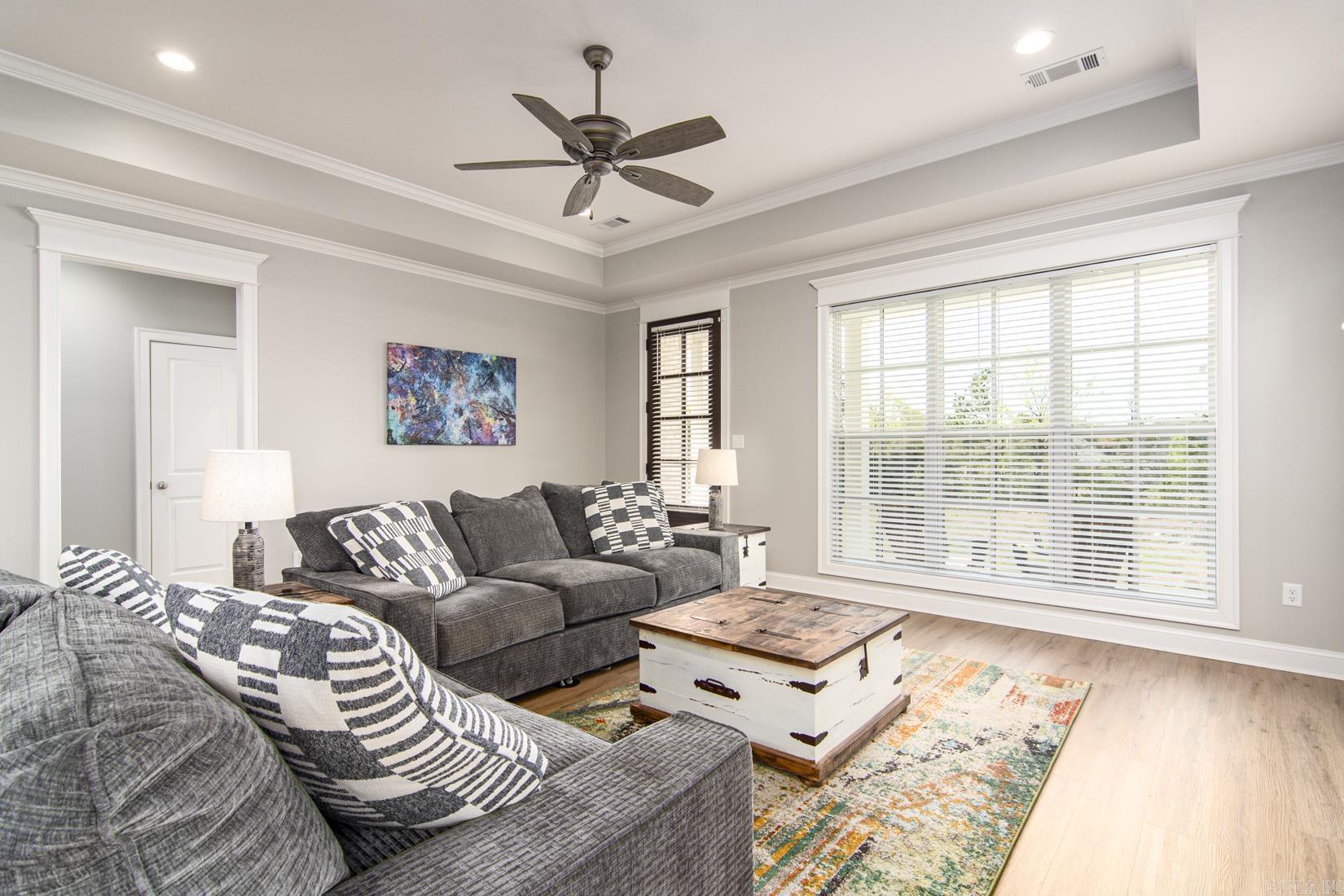 EDGEWOOD PARK - Residential