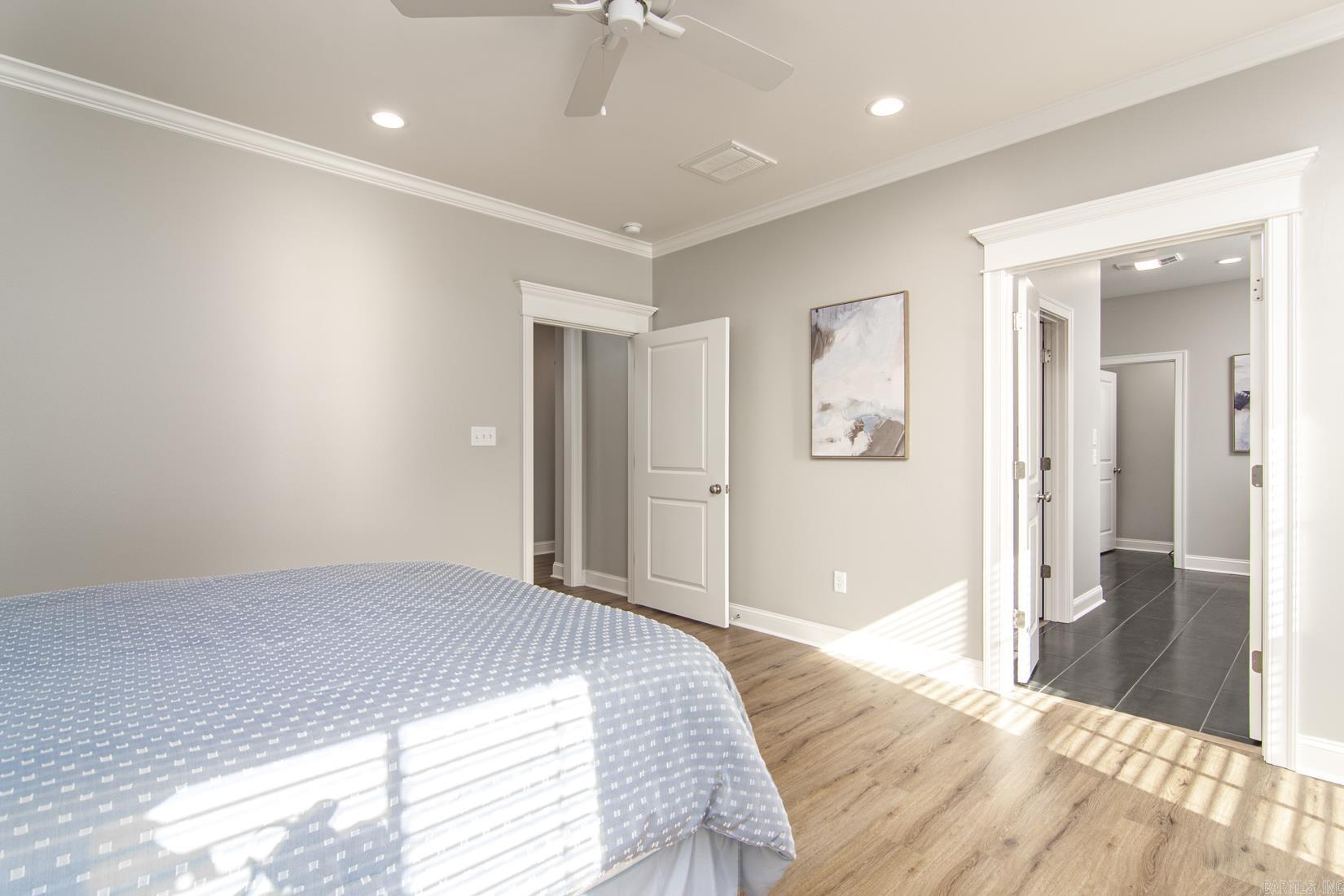 EDGEWOOD PARK - Residential