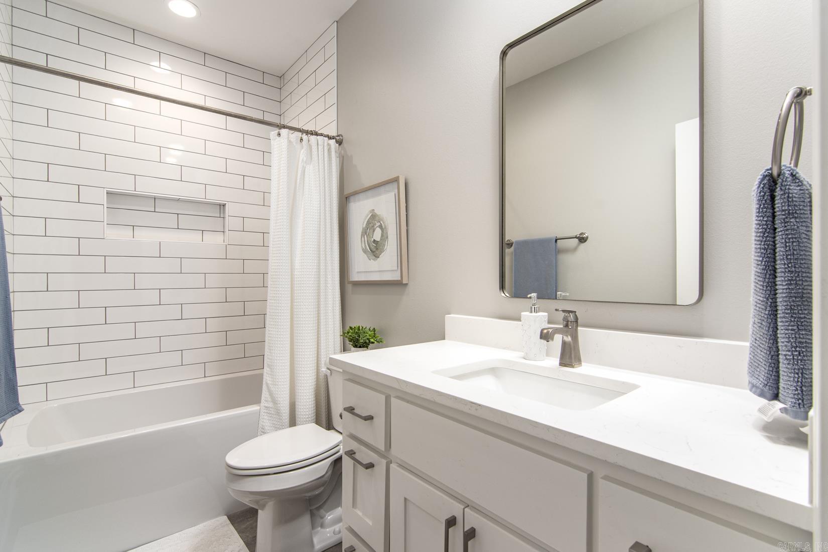 EDGEWOOD PARK - Residential