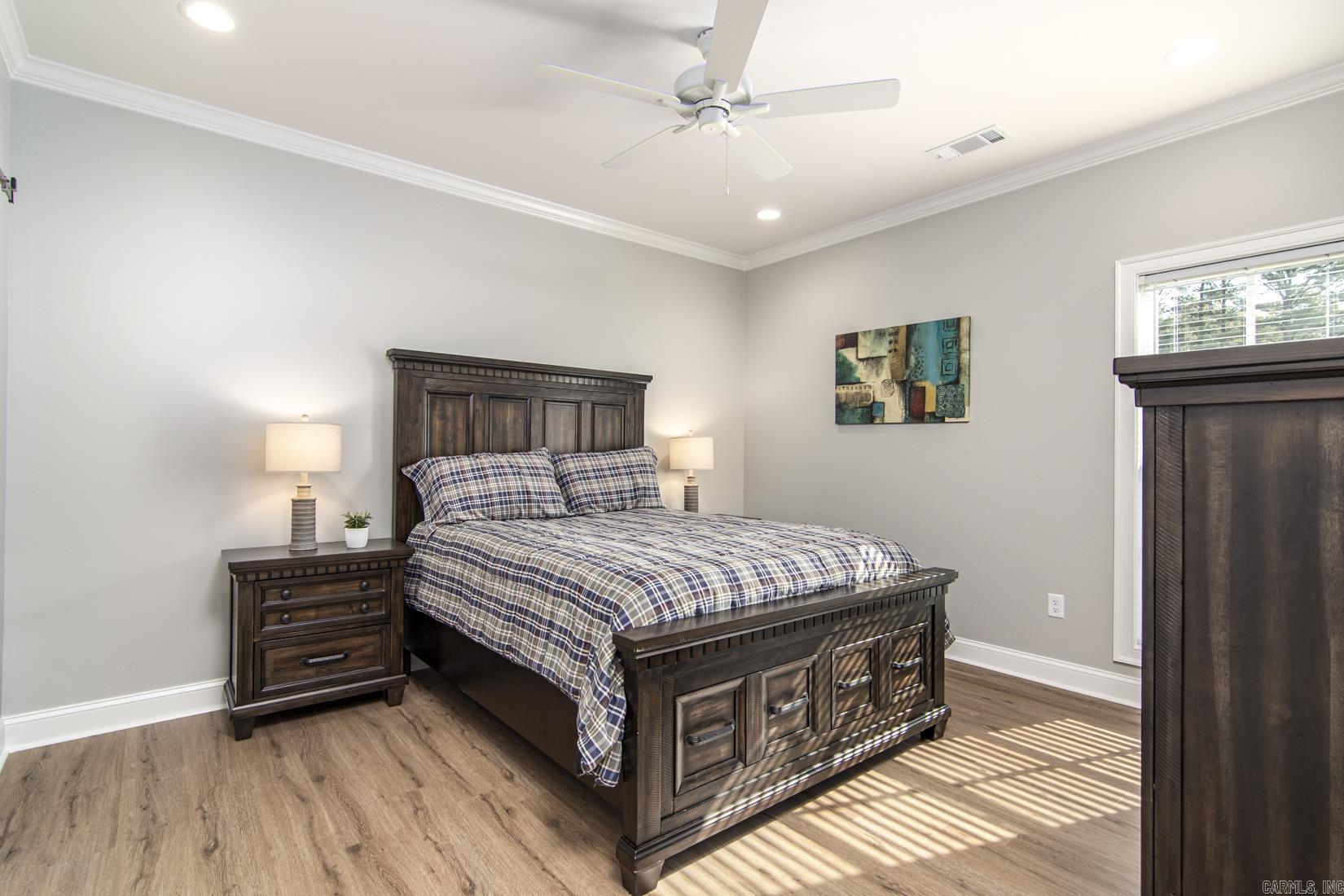 EDGEWOOD PARK - Residential