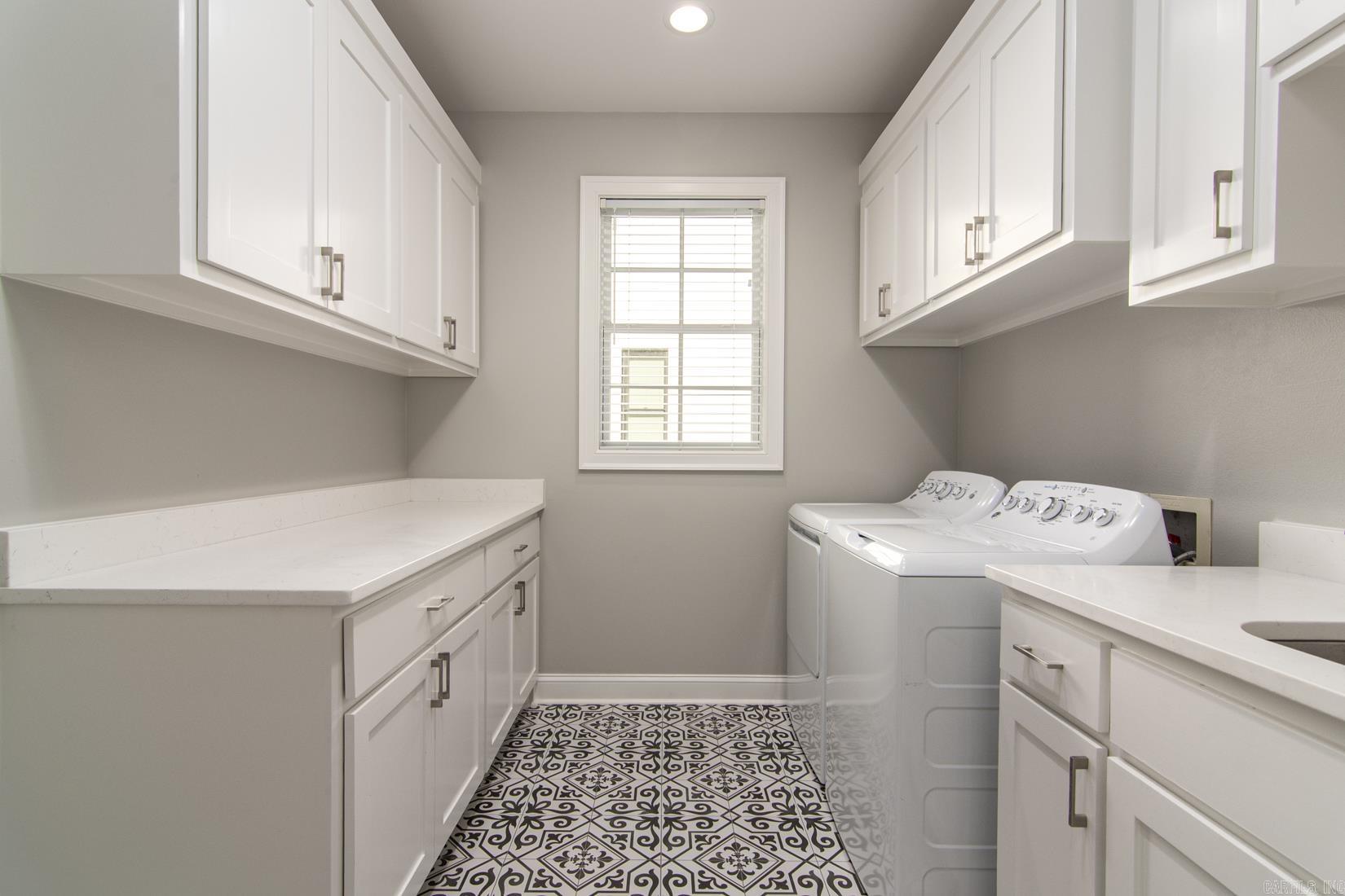EDGEWOOD PARK - Residential