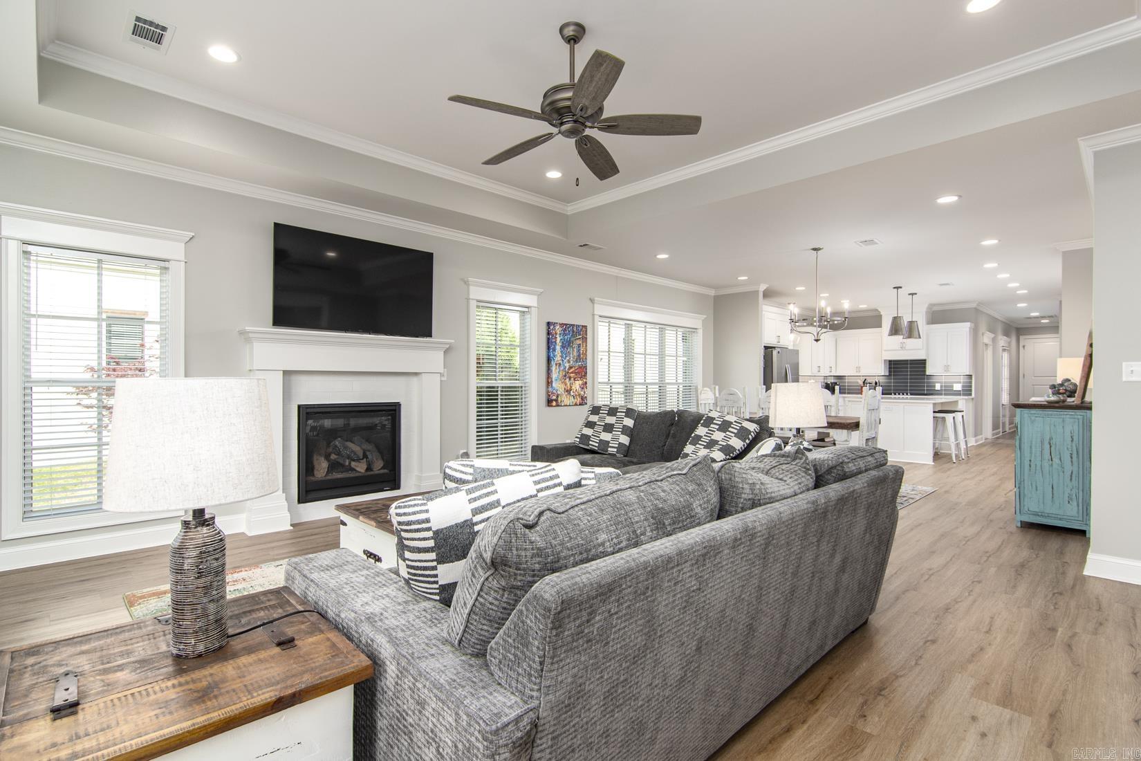 EDGEWOOD PARK - Residential