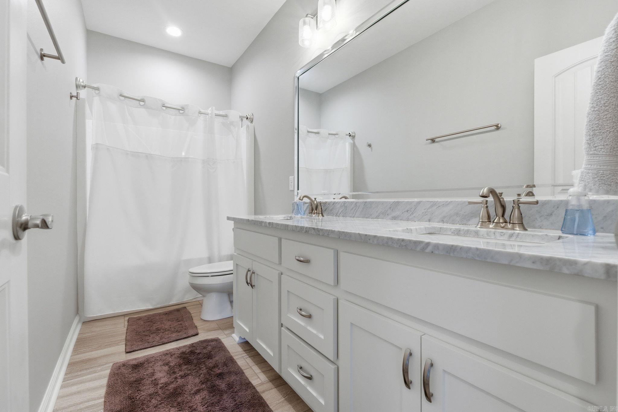 HURRICANE LAKE EST - Residential