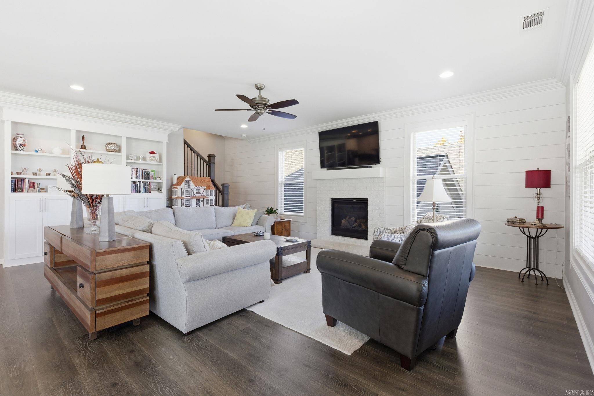 HURRICANE LAKE EST - Residential