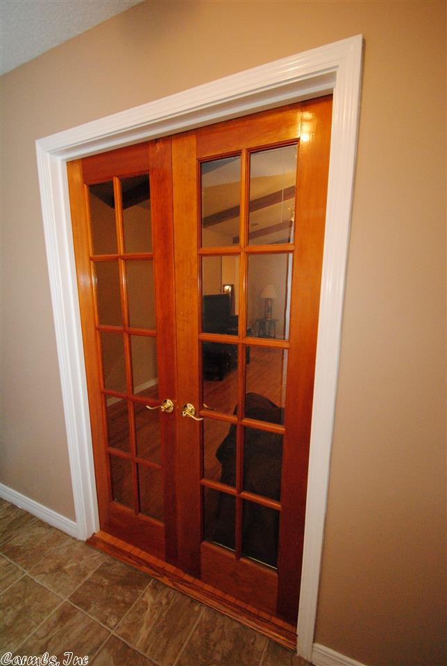 STONEWALL - Residential