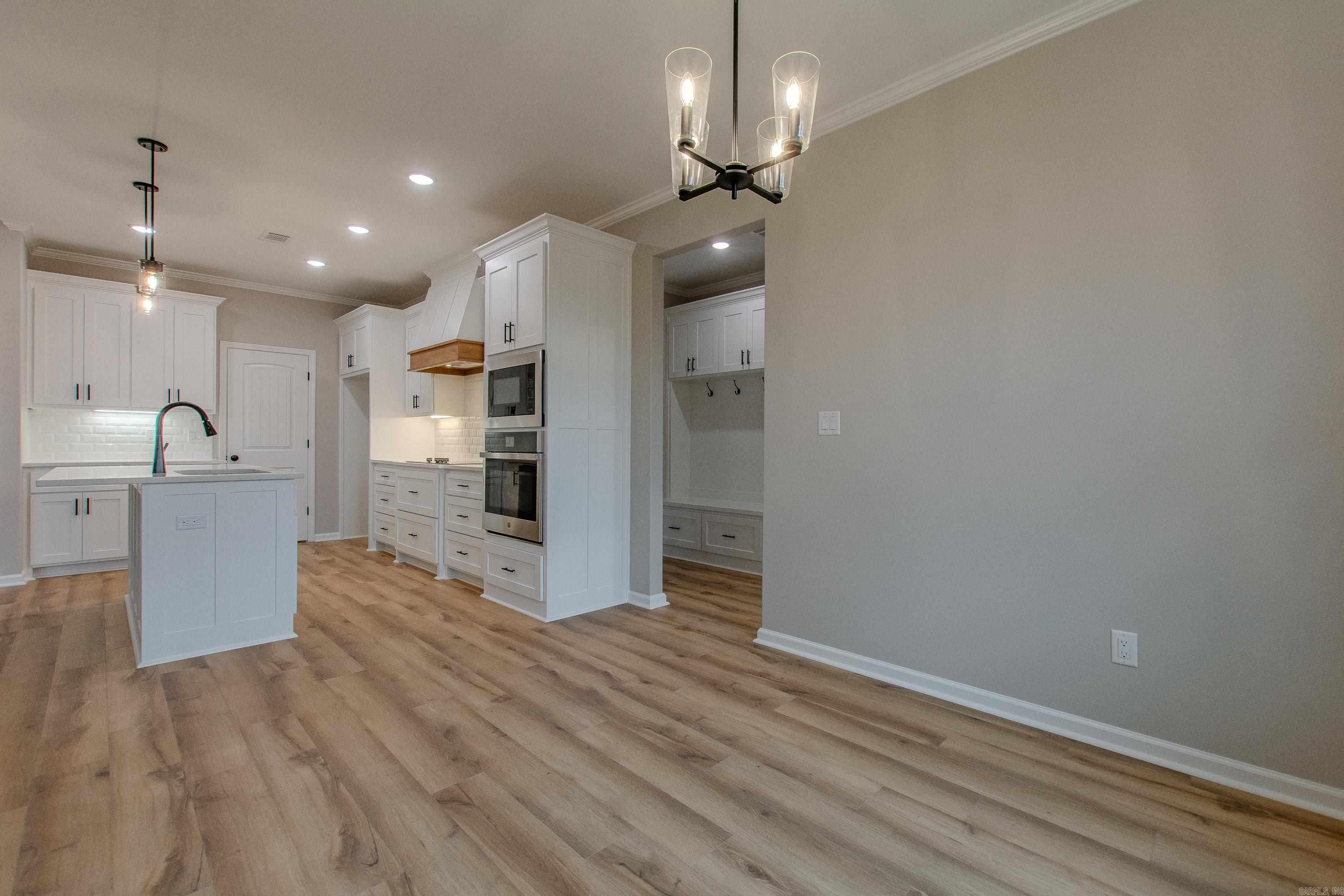 HIDDEN VALLEY ESTATES - Residential