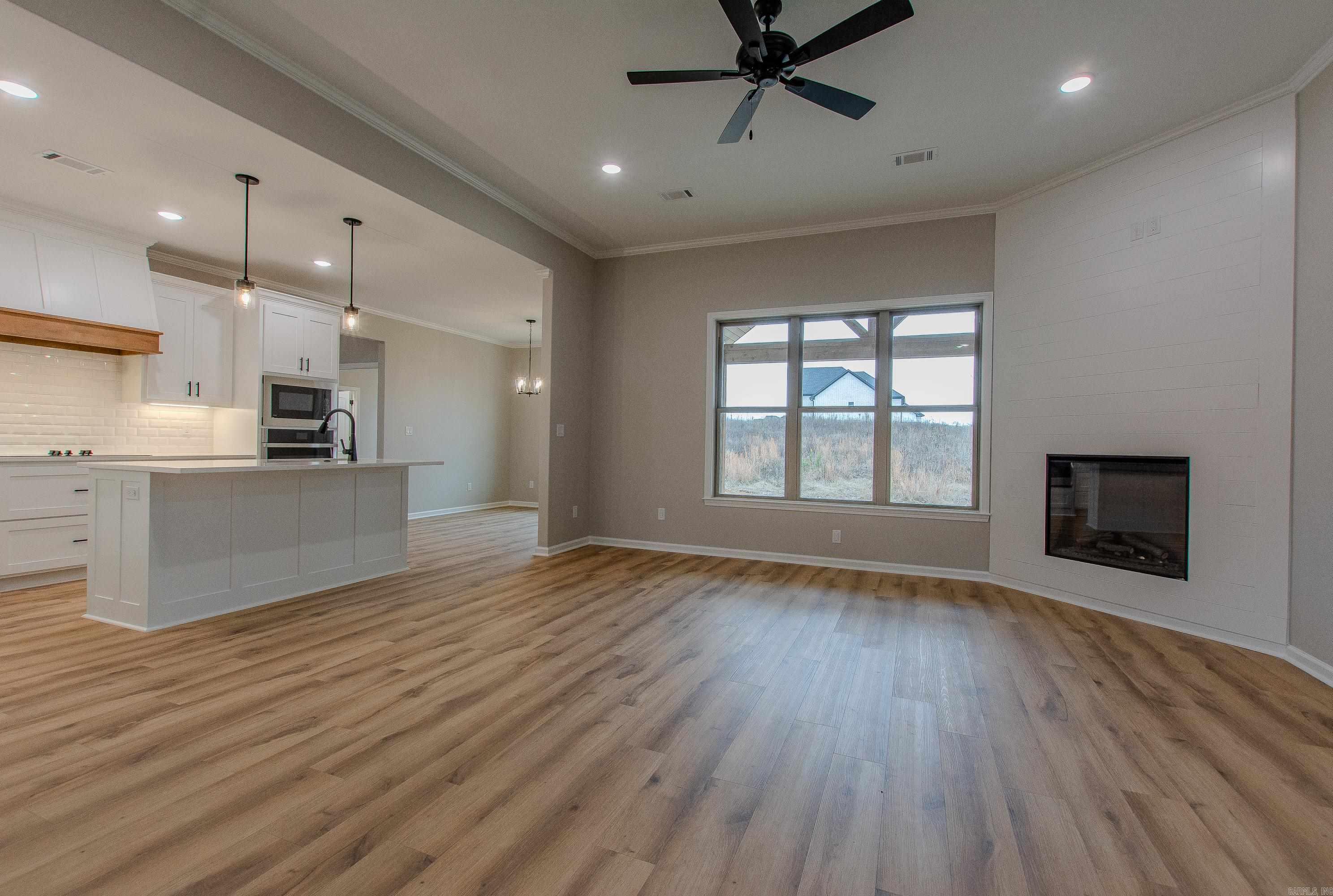 HIDDEN VALLEY ESTATES - Residential