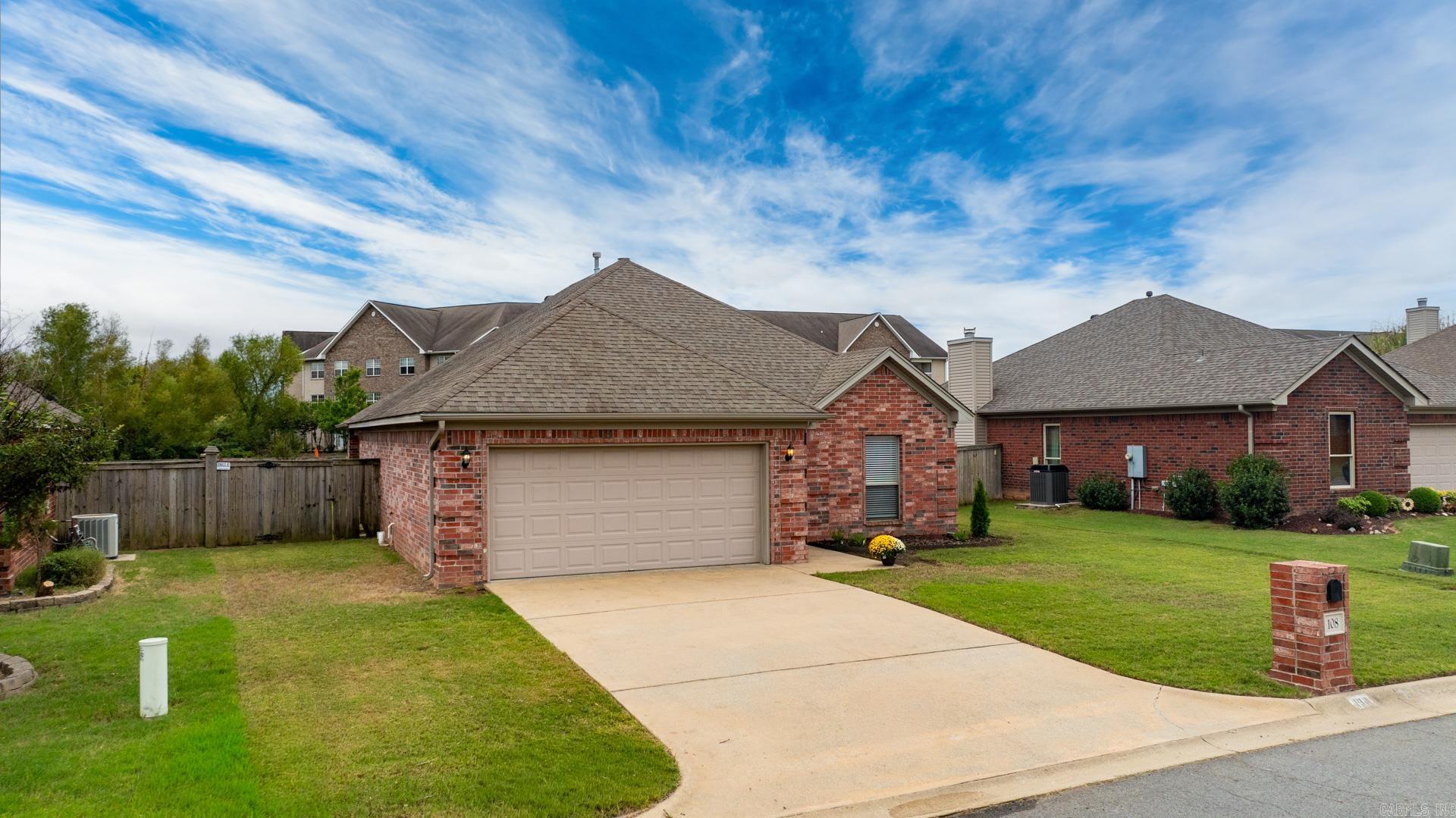 COUNTRY CLUB OF ARK THE - Residential