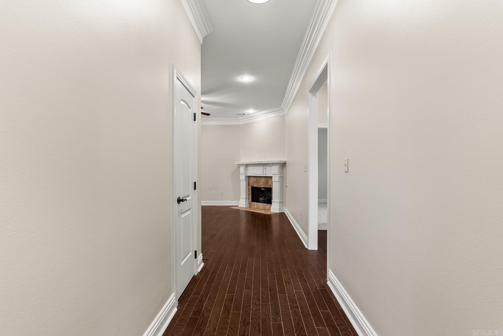 COUNTRY CLUB OF ARK THE - Residential