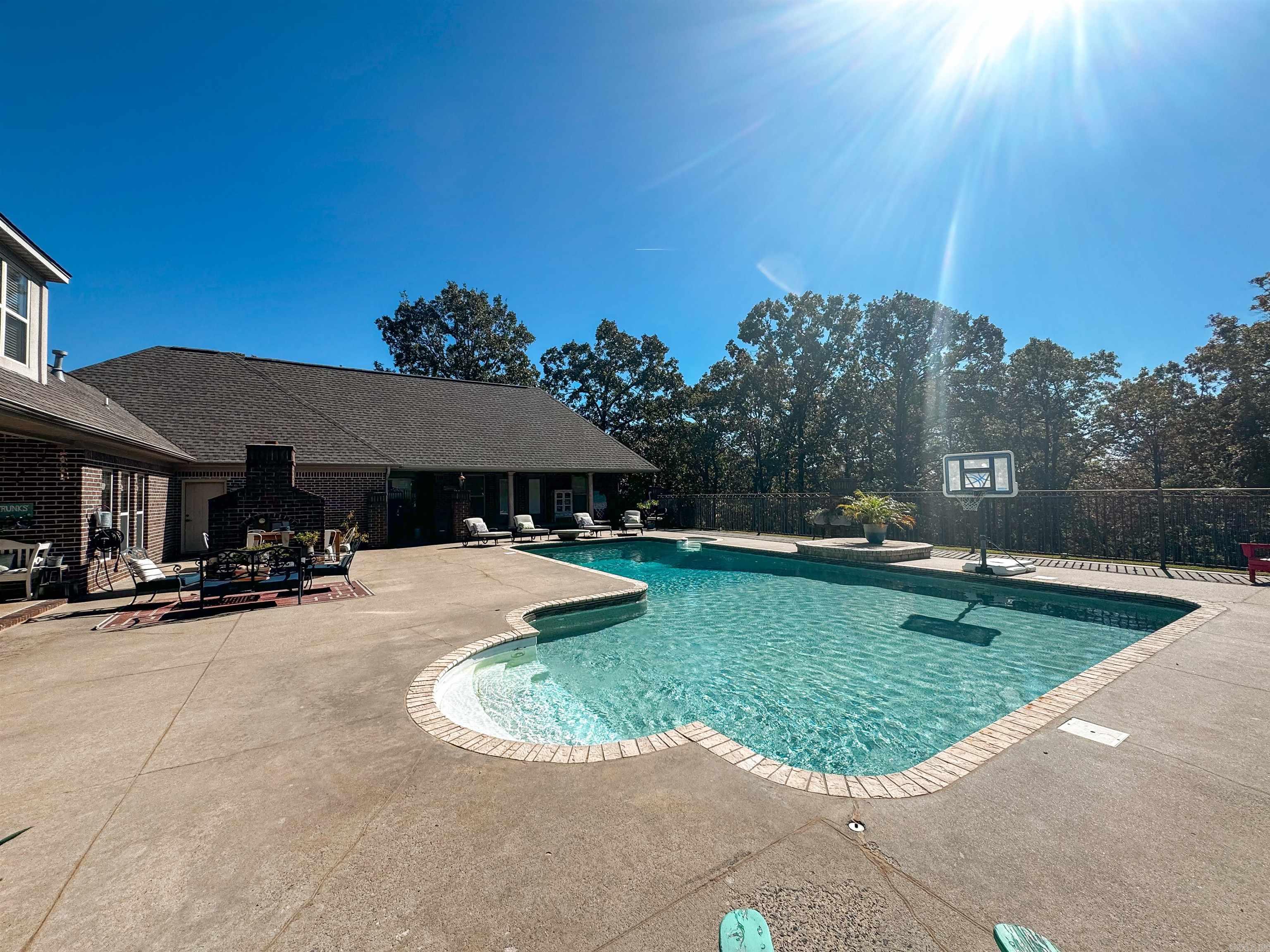 HILLCREST ESTATES - Residential