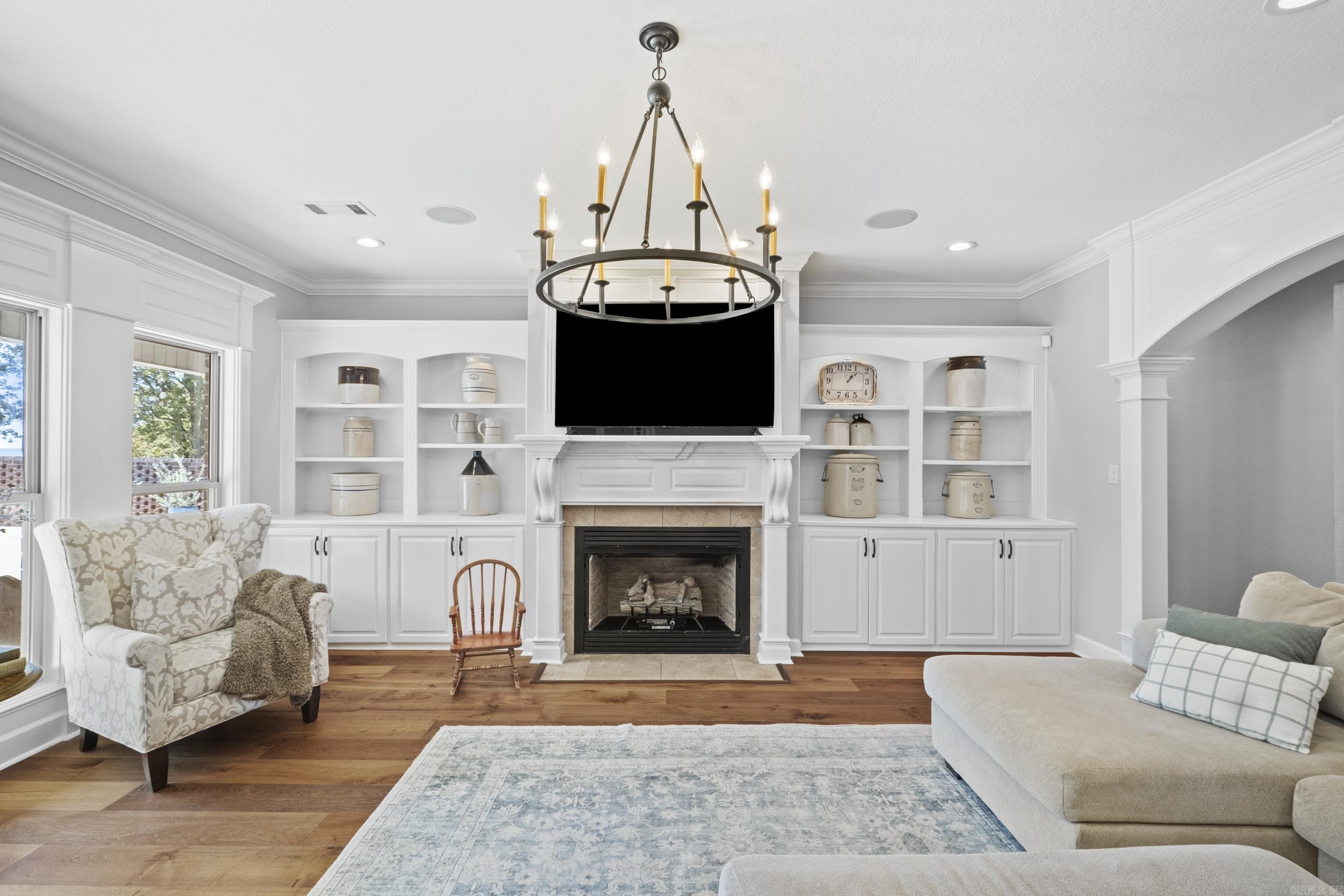 HILLCREST ESTATES - Residential