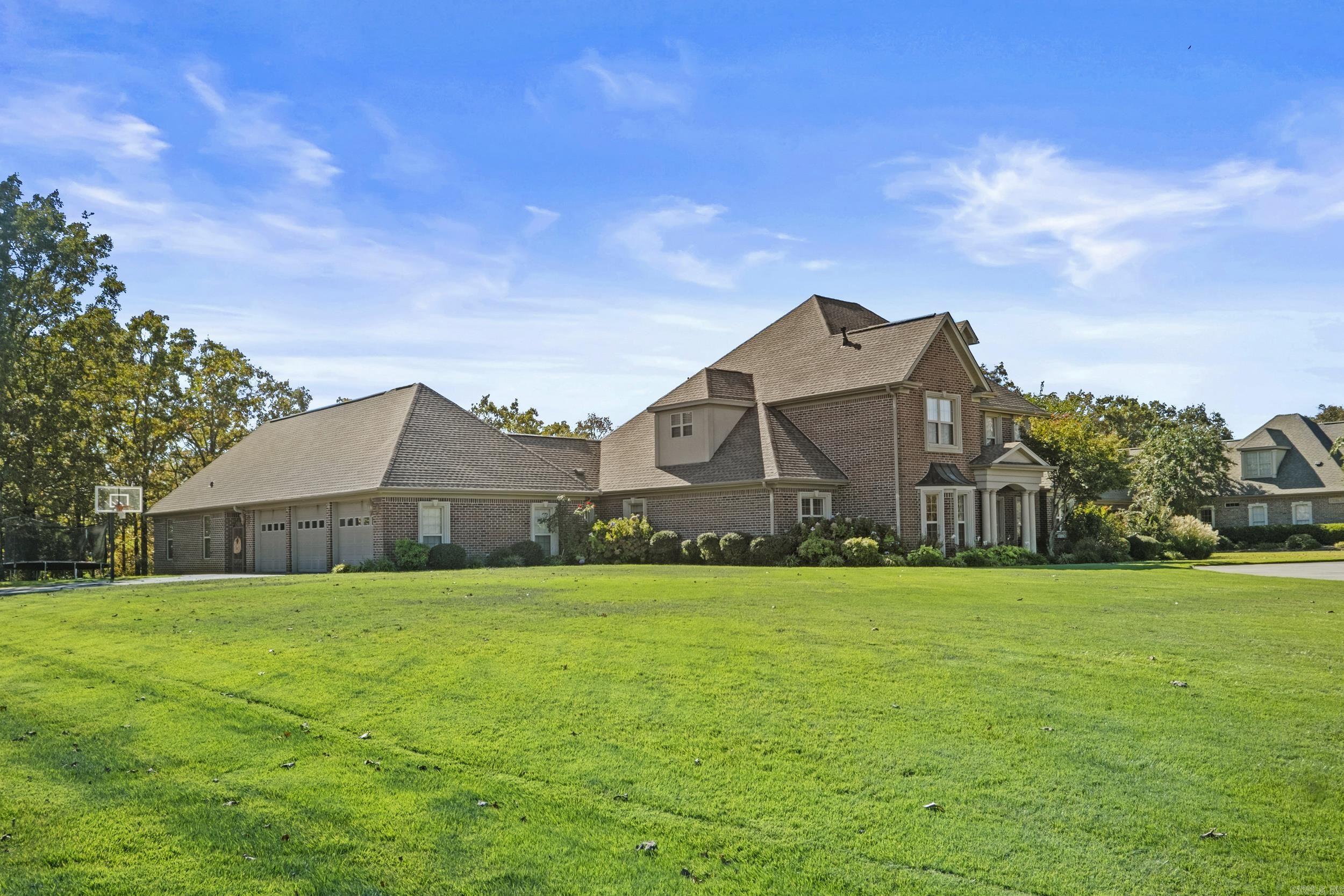 HILLCREST ESTATES - Residential