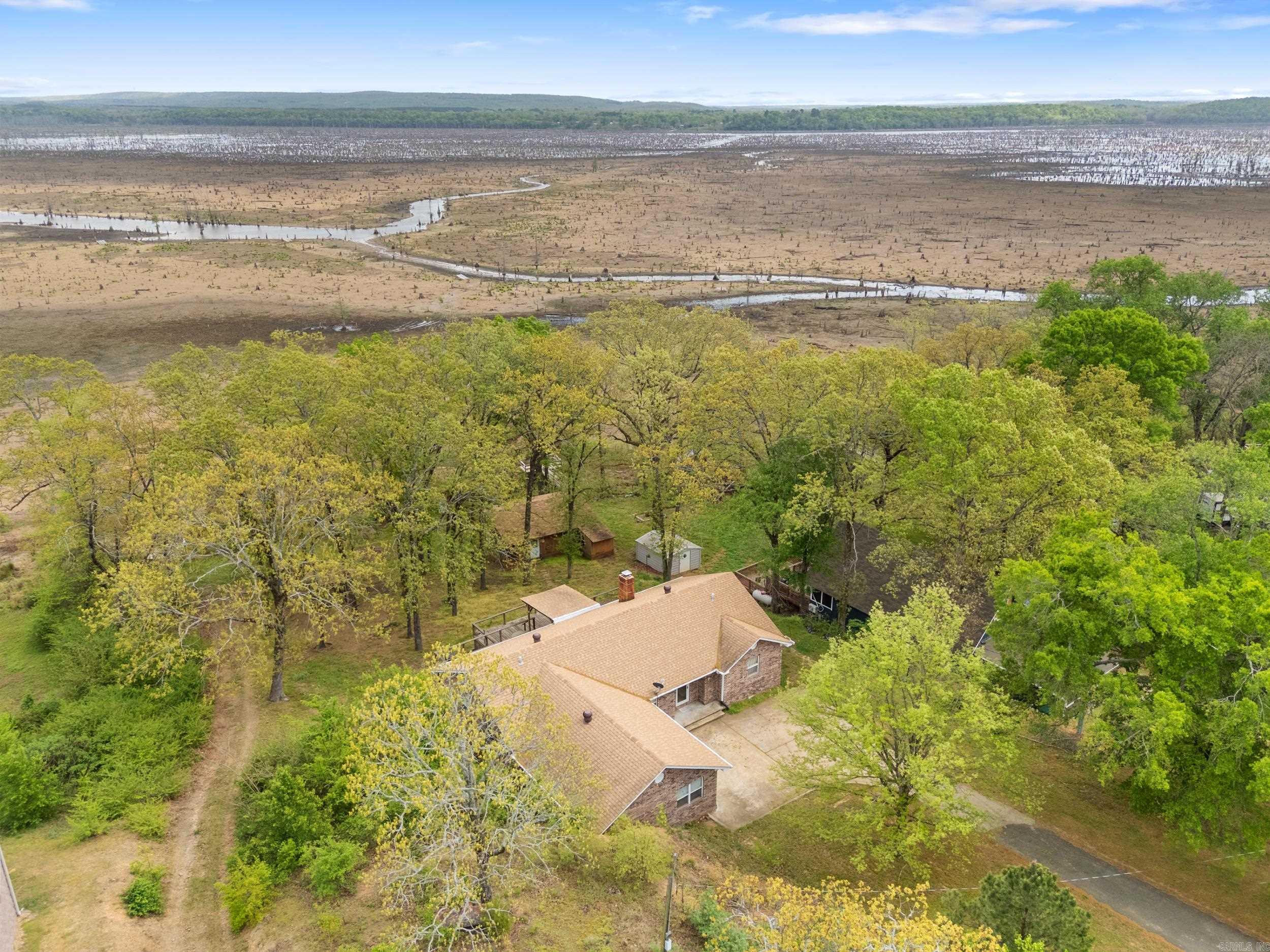 GOLD LAKE CLUB - Residential