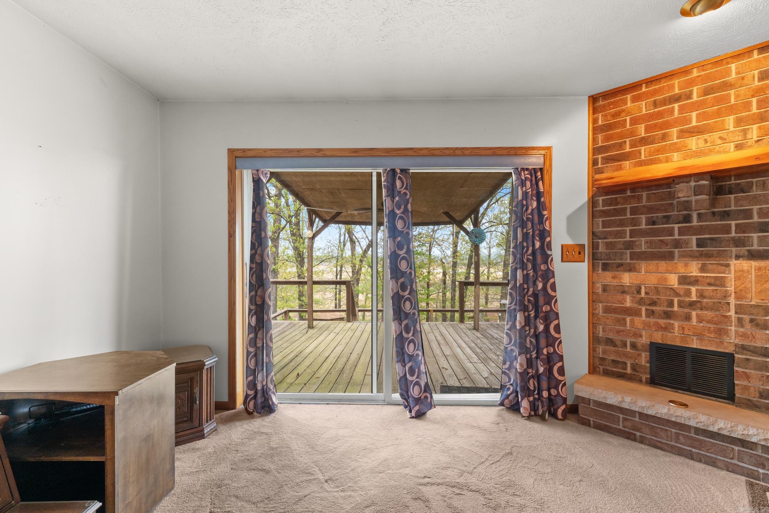 GOLD LAKE CLUB - Residential