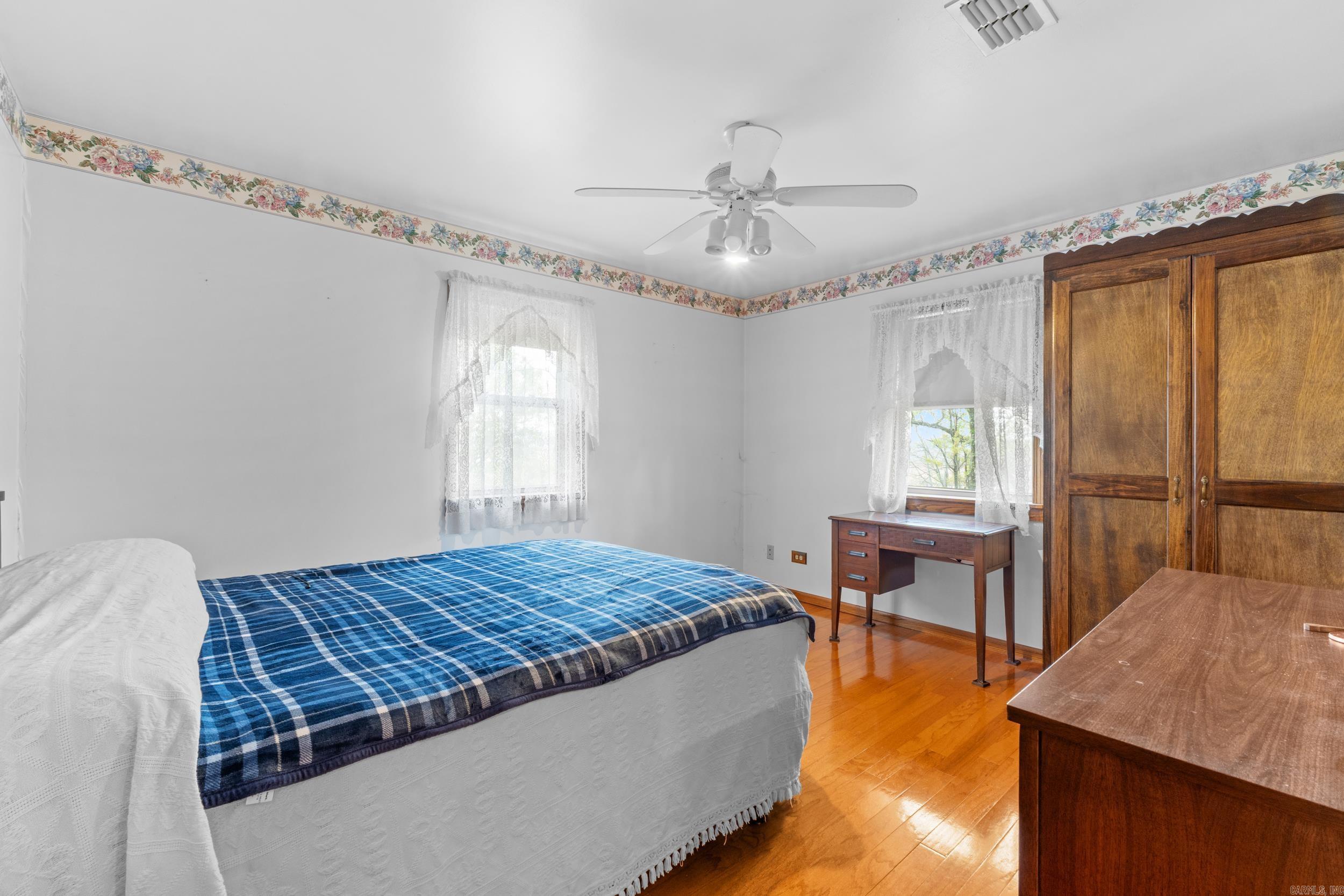 GOLD LAKE CLUB - Residential