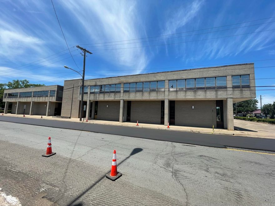 Flex building for sale for $1,395,000.   Building is approx 49,000 SF with appox 30,000 SF of warehouse space, 15,000 SF of office space, and 3,100 SF of kitchen area.   Property is approx 50% occupied, contact agent for details.  The remaining warehouse space (located on the second floor) is available for lease for $4.50/SF NNN