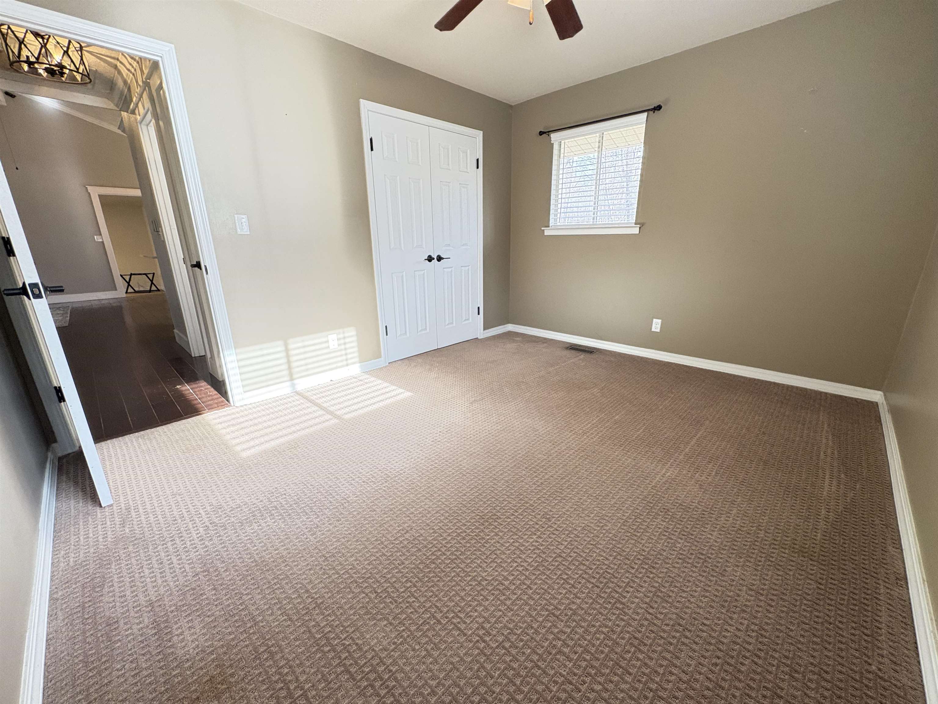 Seneca 1st - Residential