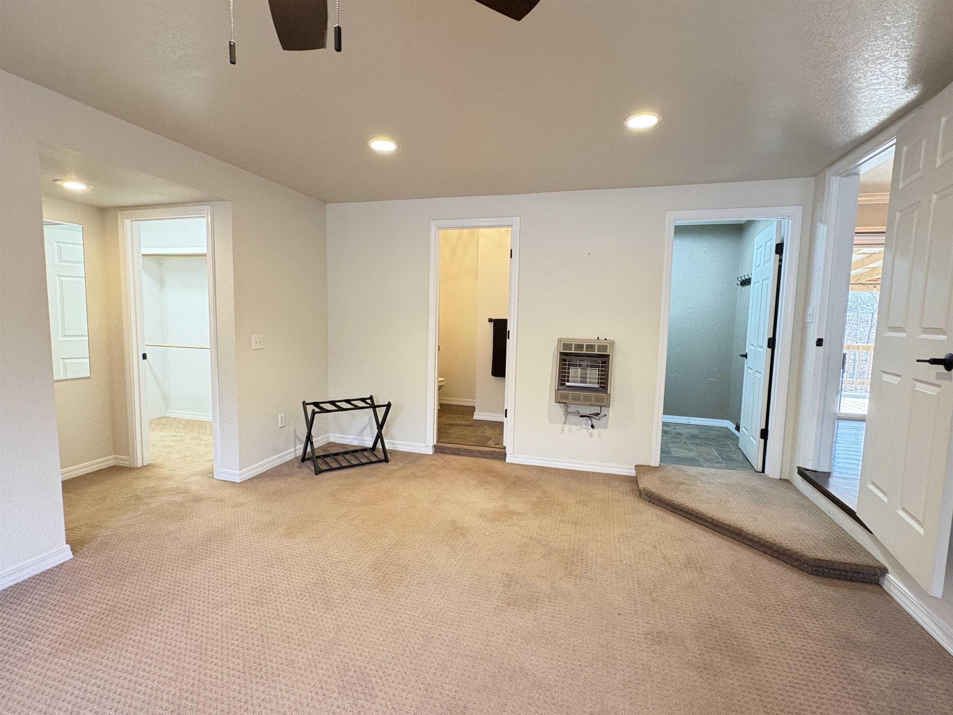 Seneca 1st - Residential