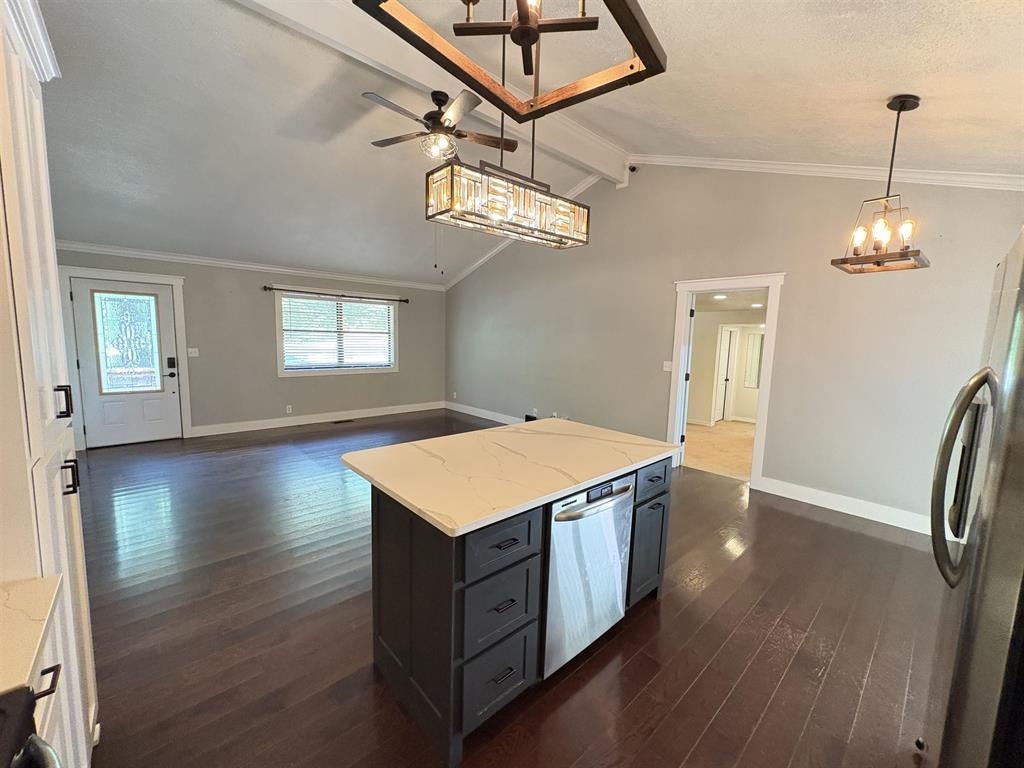 Seneca 1st - Residential