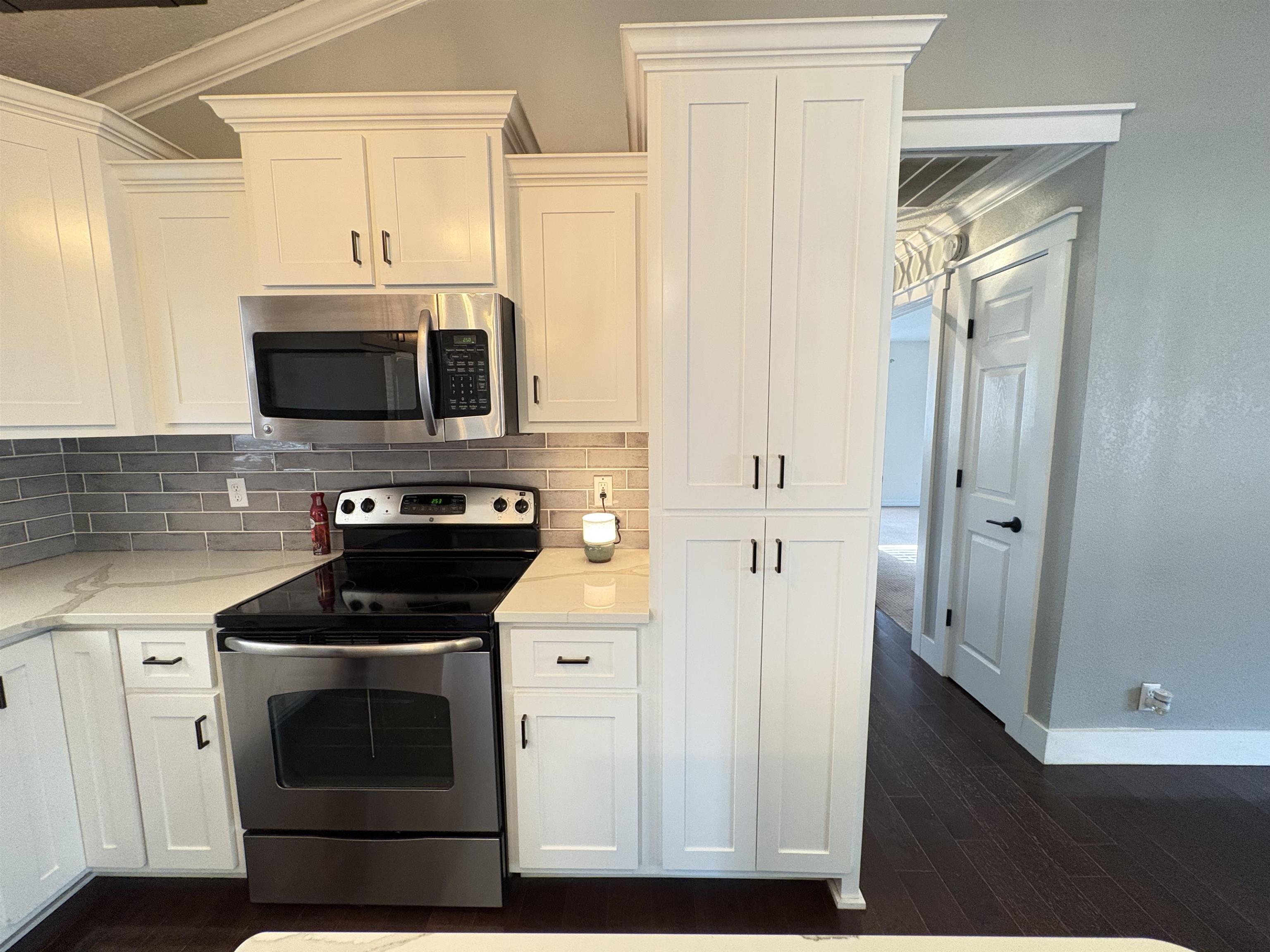 Seneca 1st - Residential