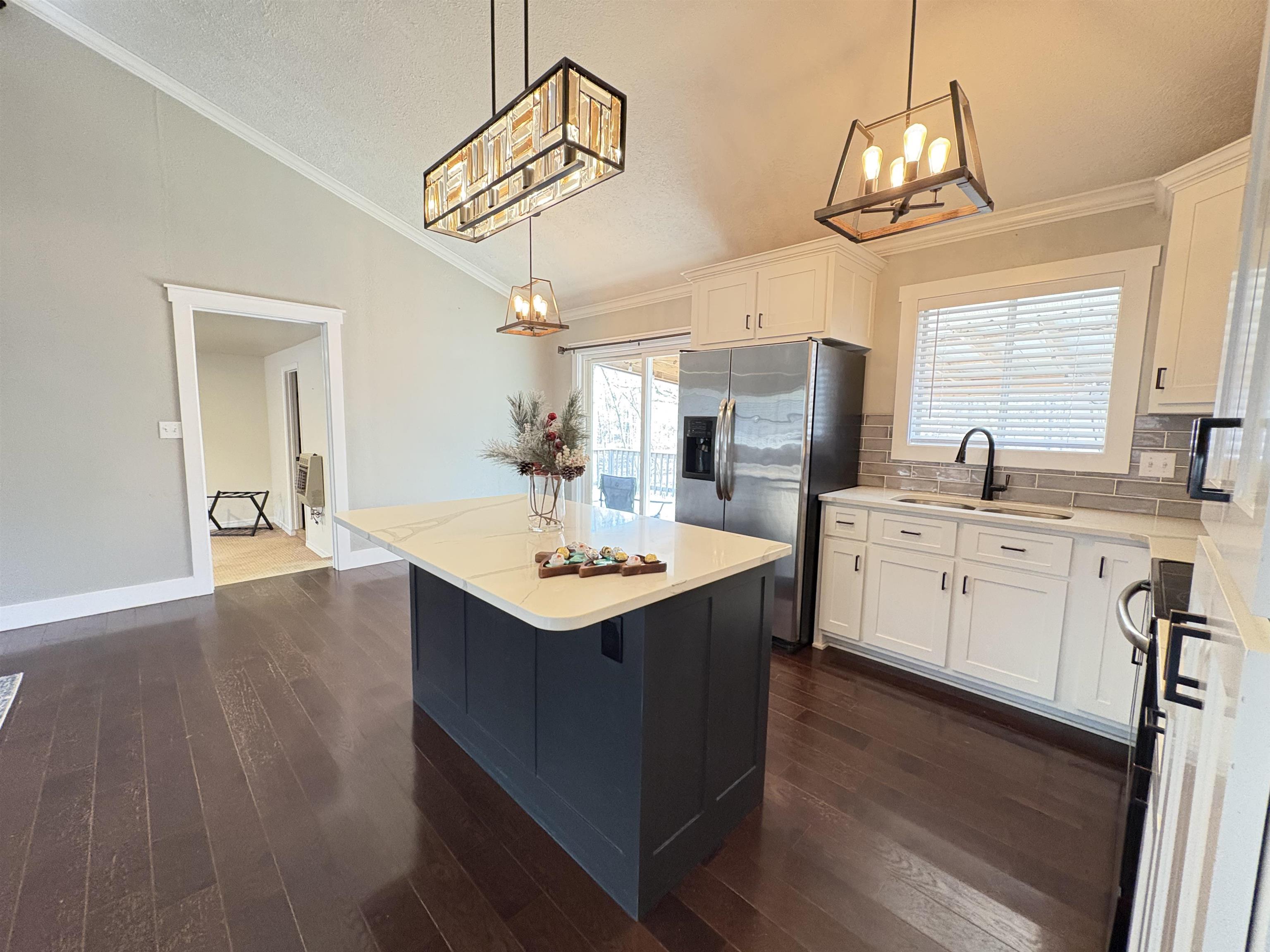 Seneca 1st - Residential