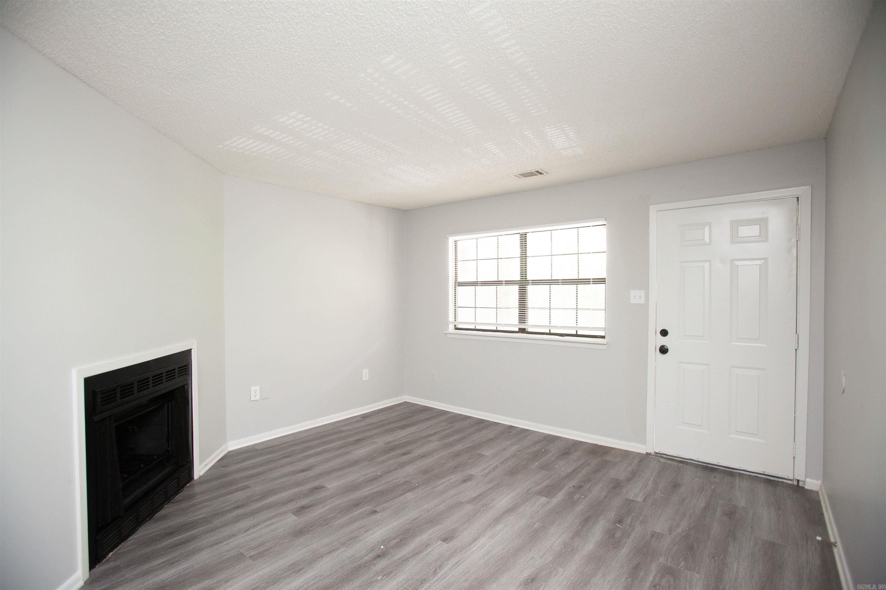 Ratterees - Residential Lease