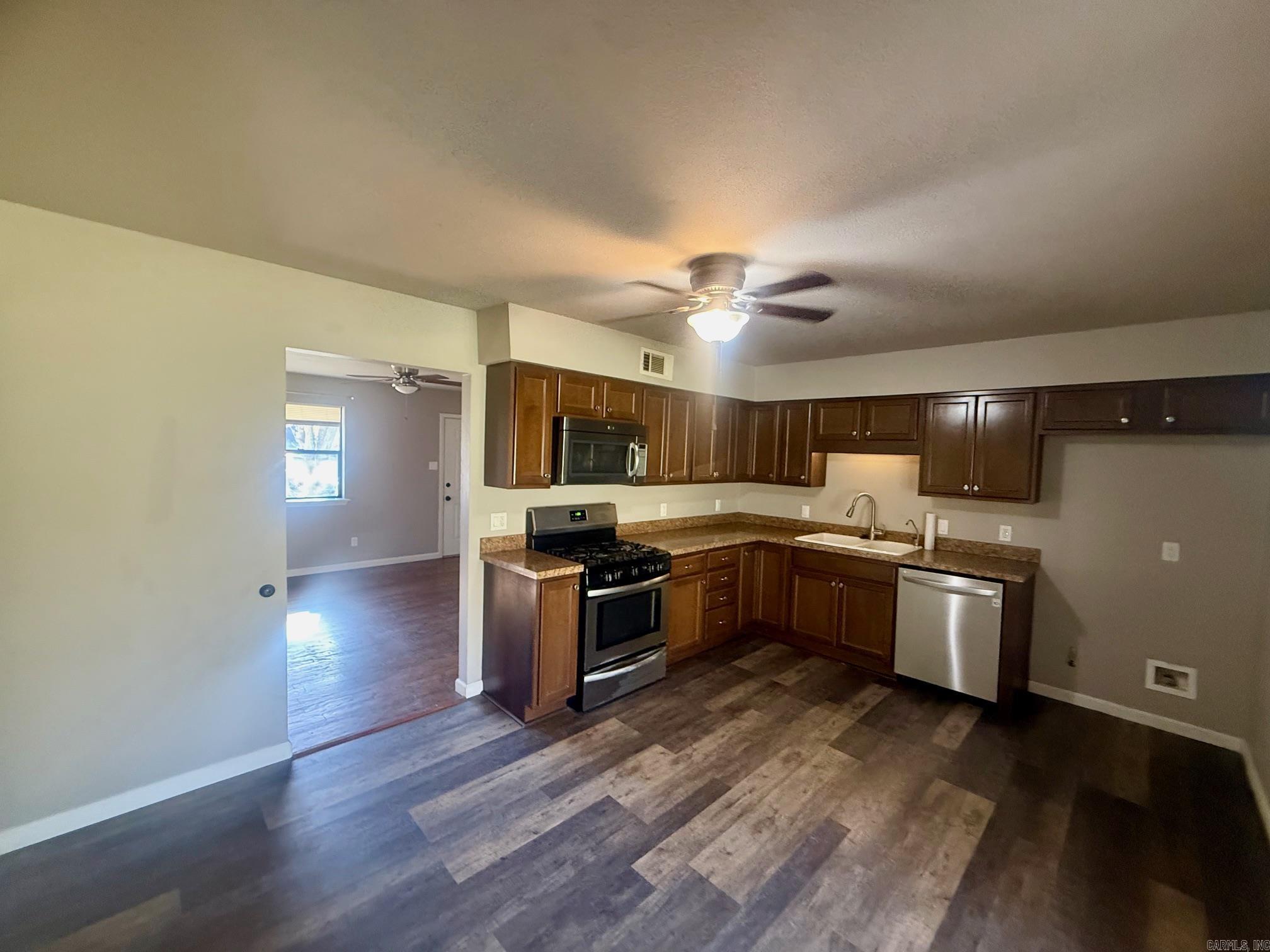 Carywood II - Residential Lease