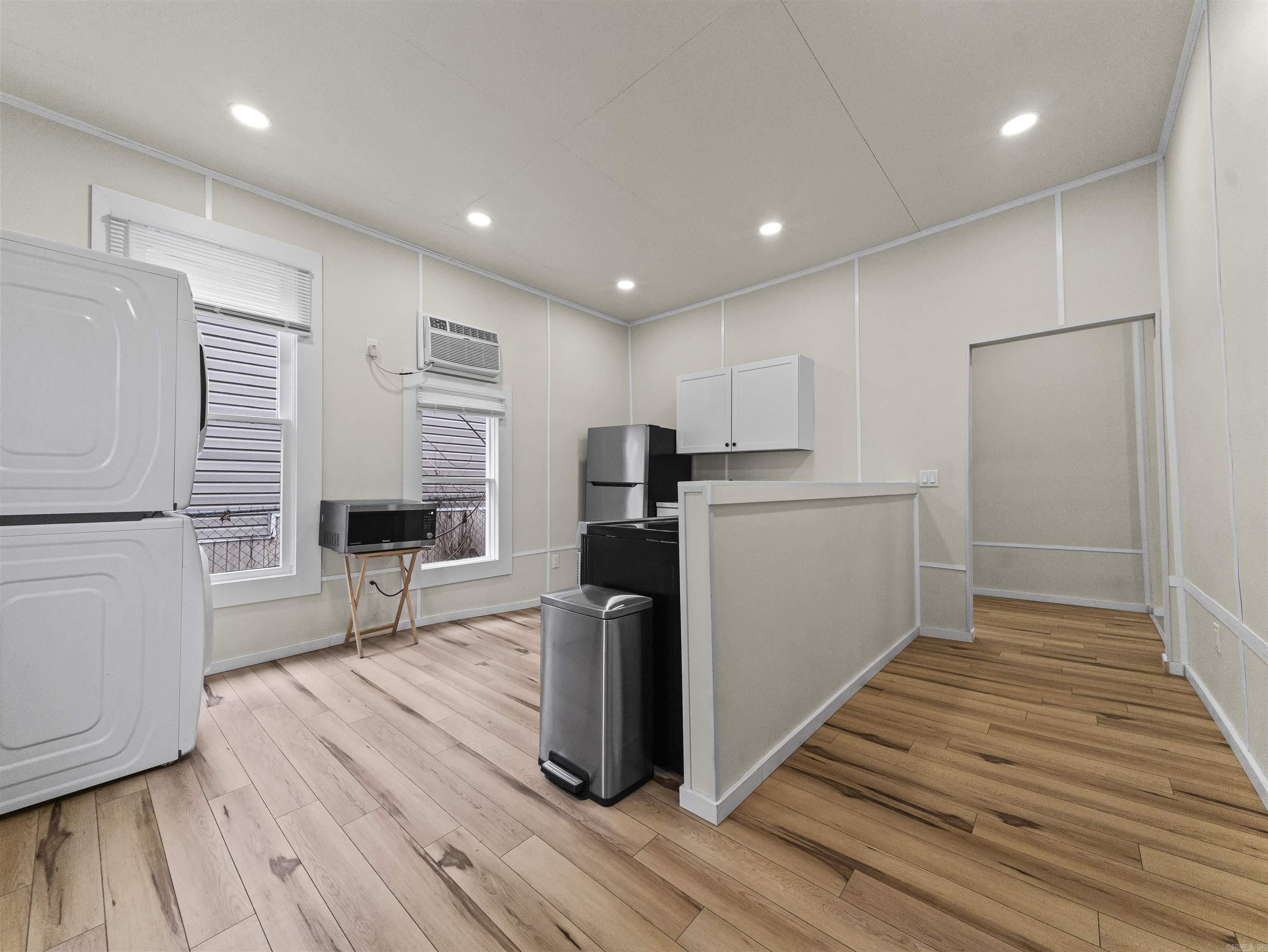 EDDY & LONGINOTTI - Residential