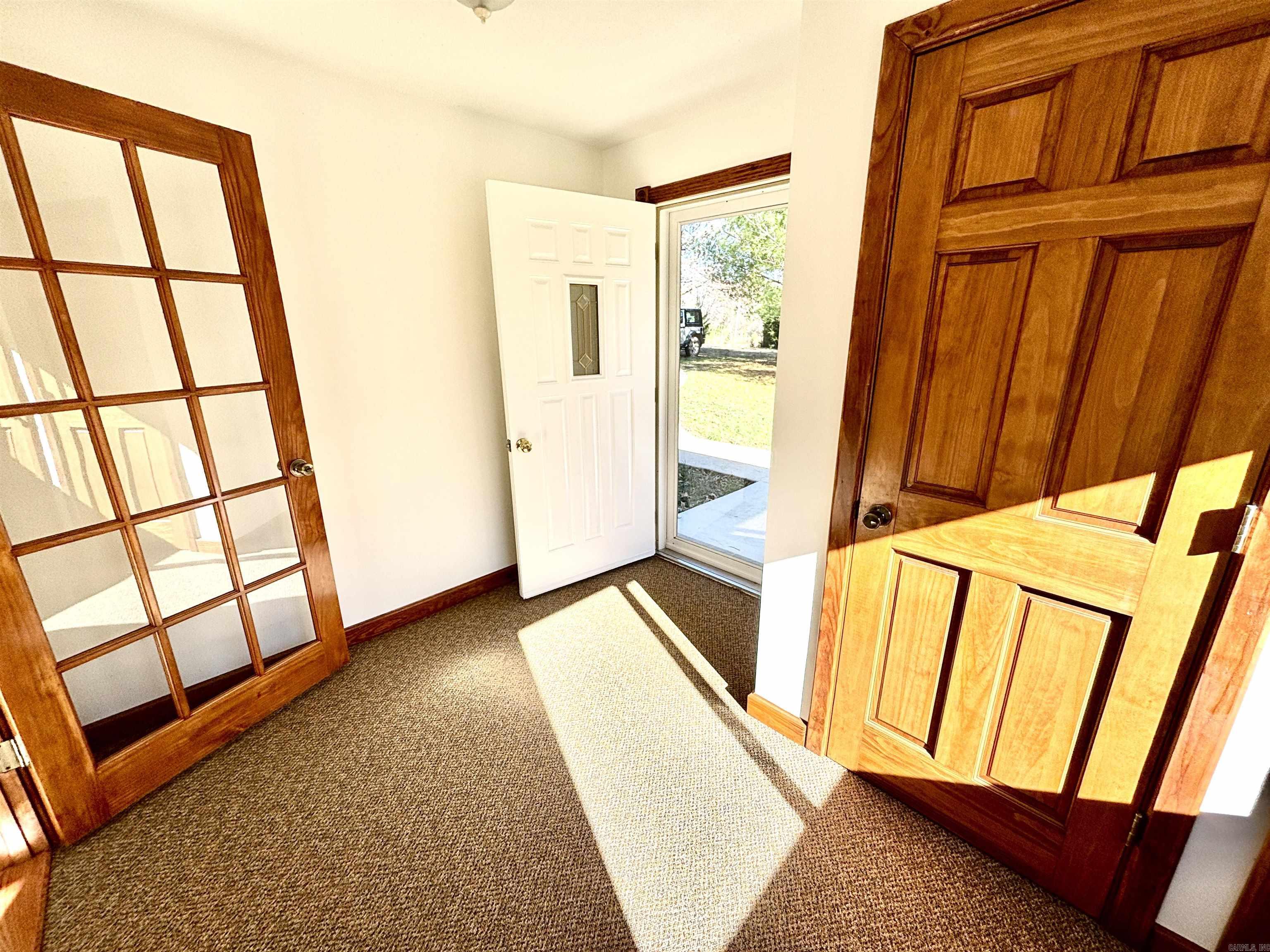 INDIAN HILLS EST - Residential