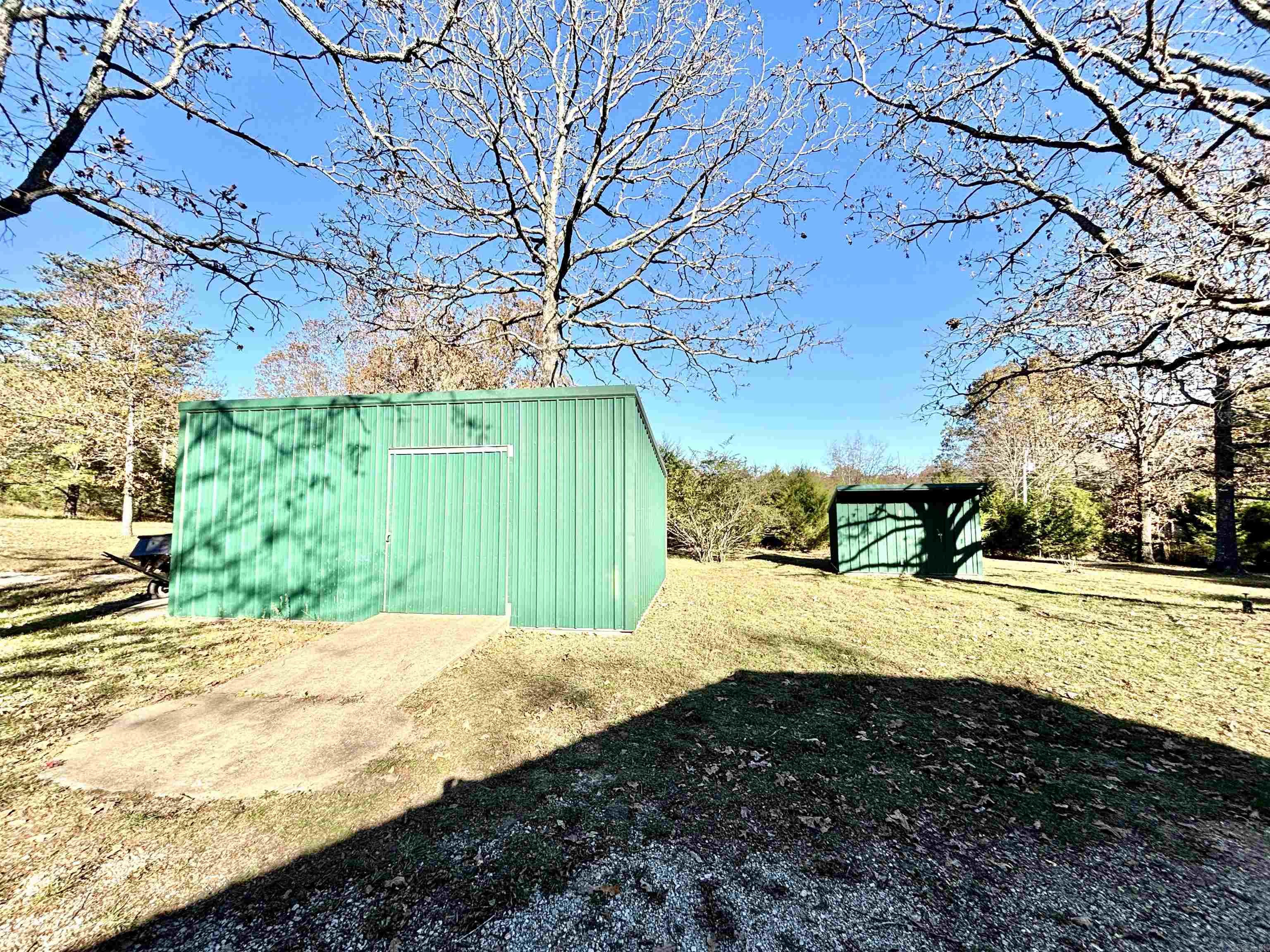 INDIAN HILLS EST - Residential