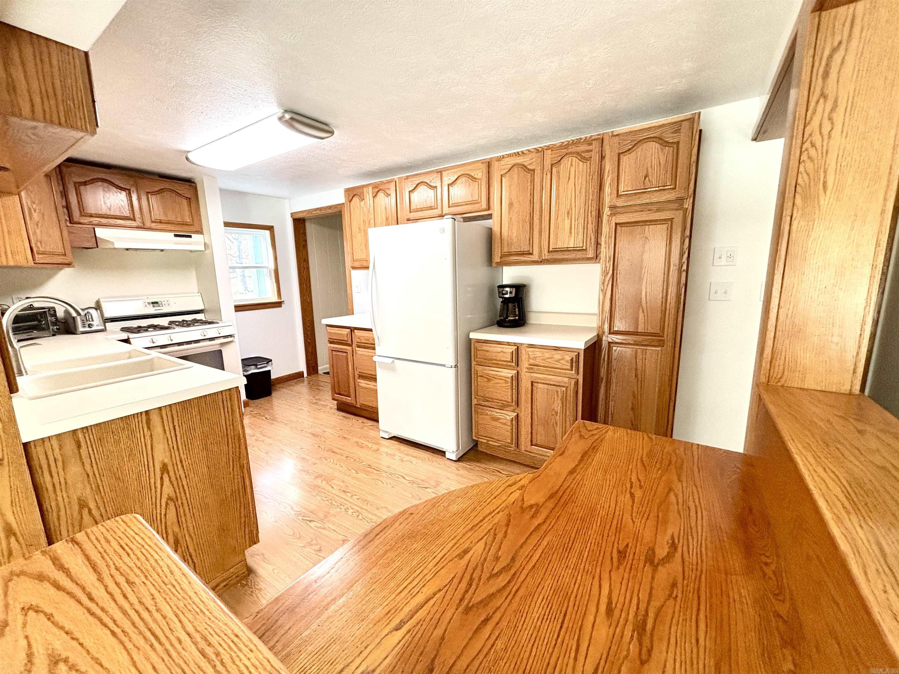 INDIAN HILLS EST - Residential