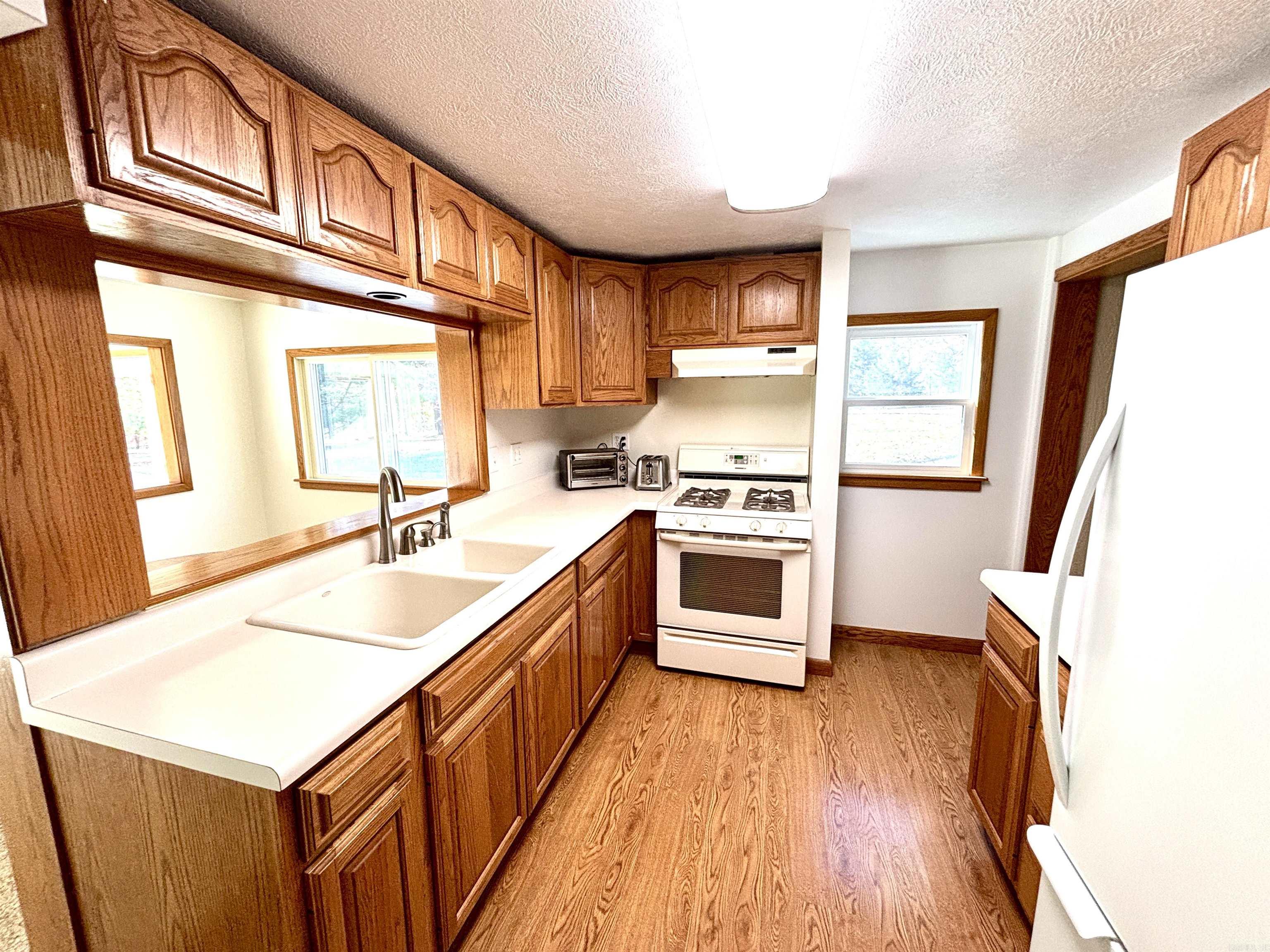 INDIAN HILLS EST - Residential