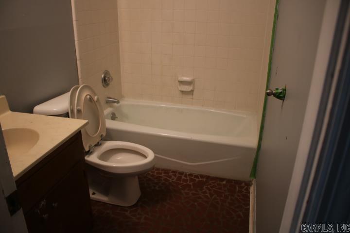 Pine Wood - Residential