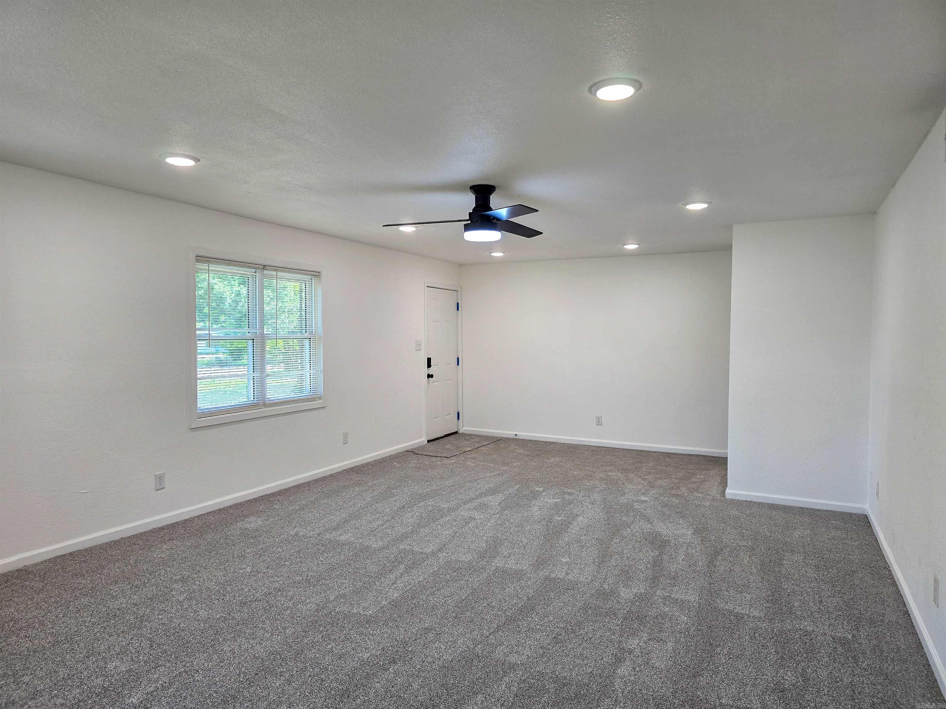 E RITTER VICTORY - Residential