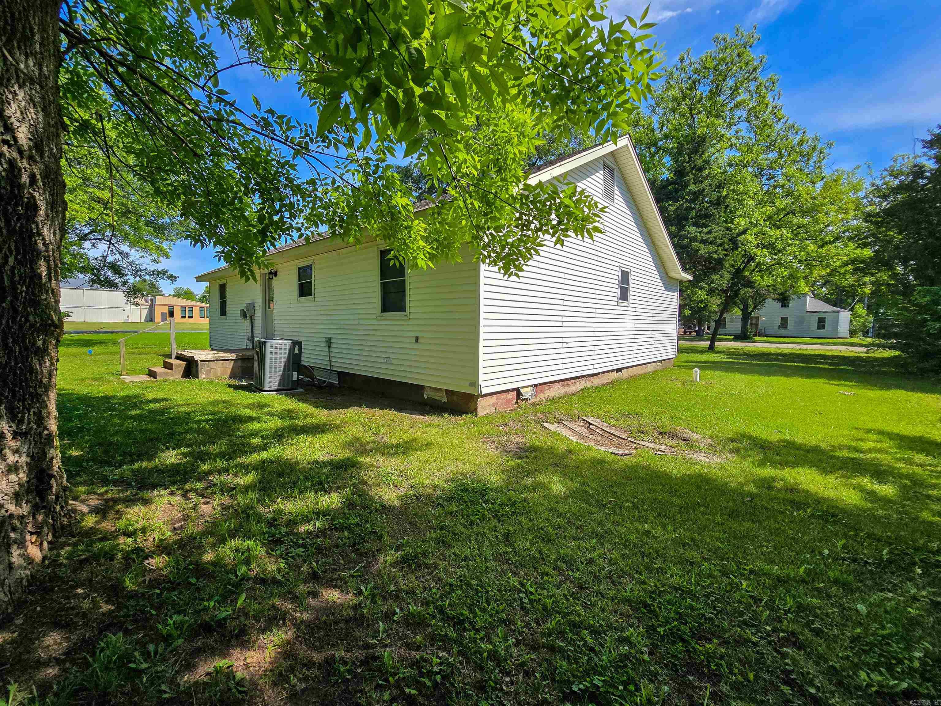 E RITTER VICTORY - Residential